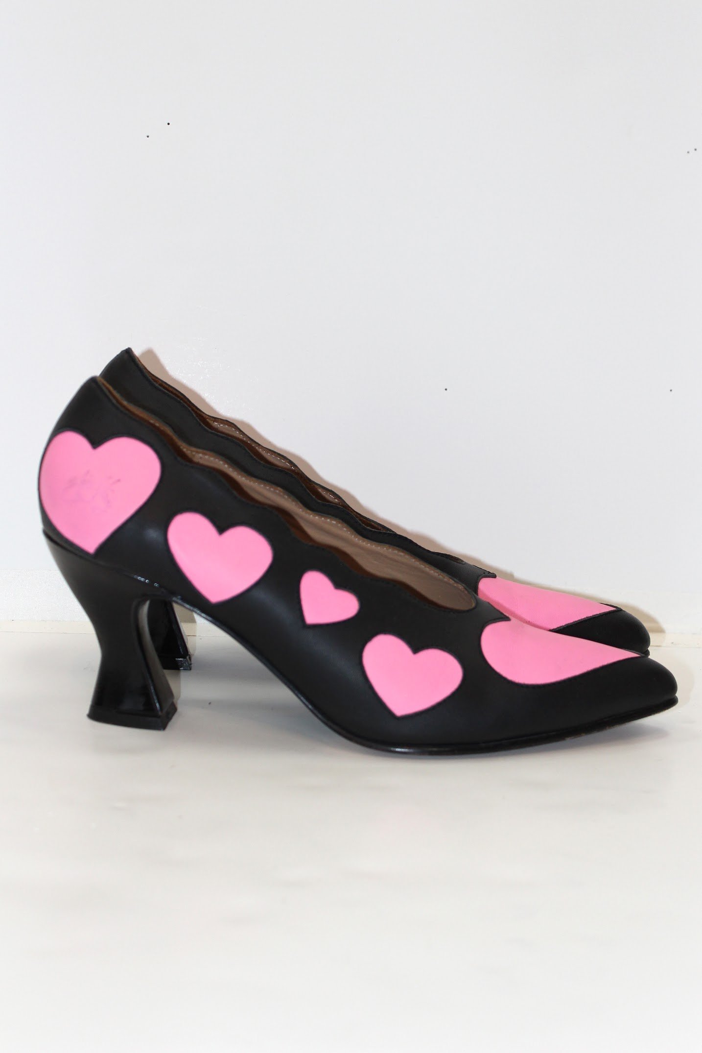 john fluebog pink heart pumps