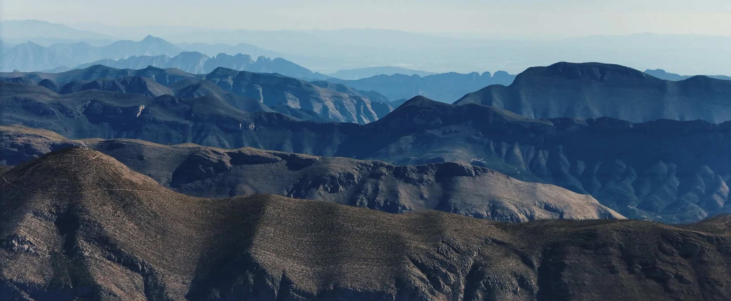 Atras del ceroo final.jpg