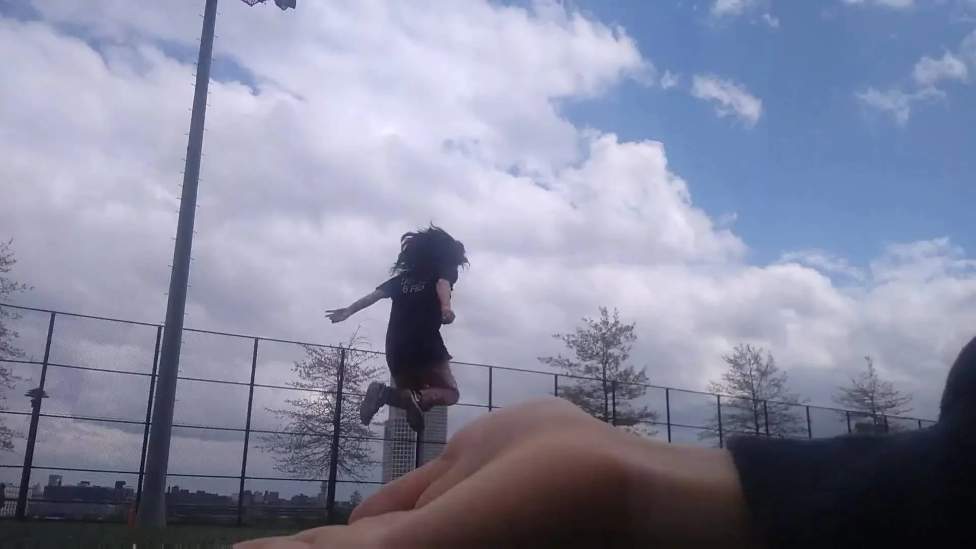 Powerless Creature Keeps Going (2020)