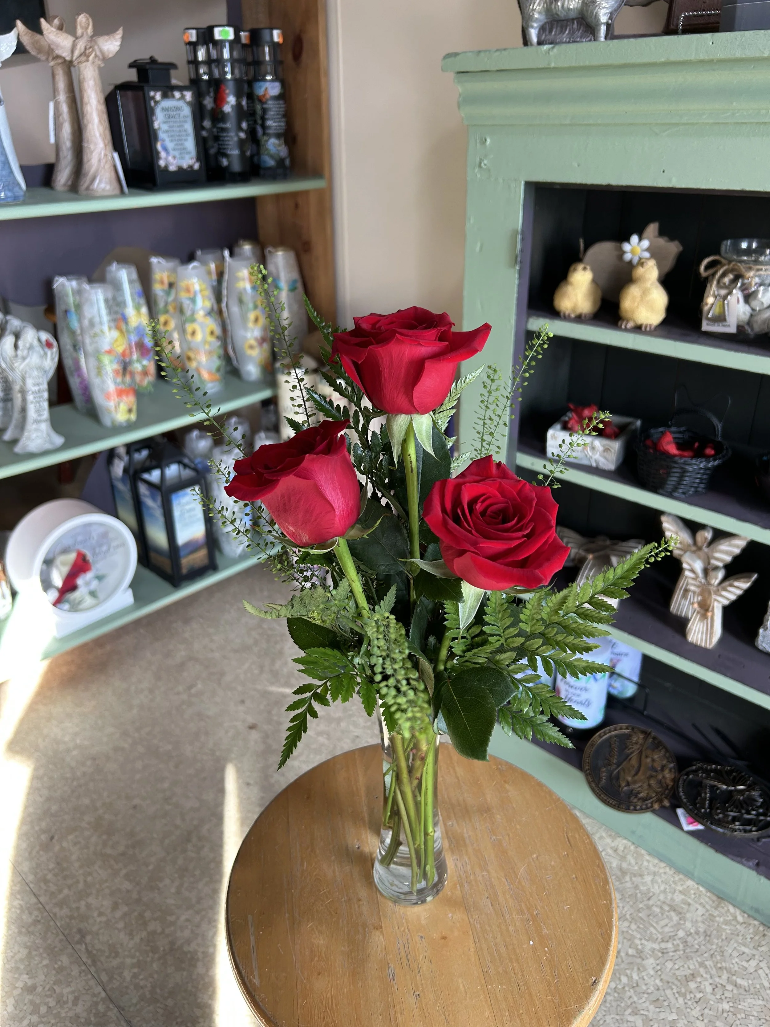 3 Red Rose Vase