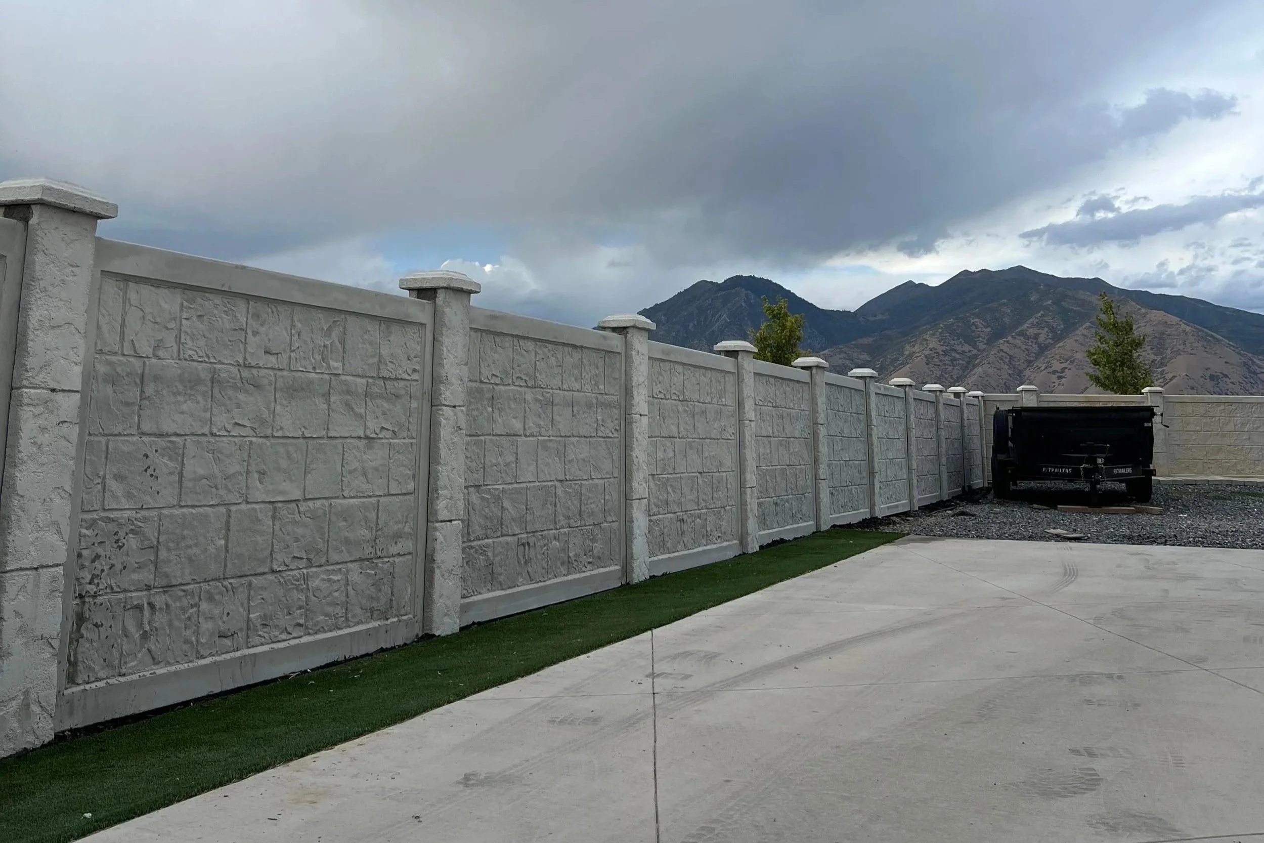 Lightweight Concrete Fencing