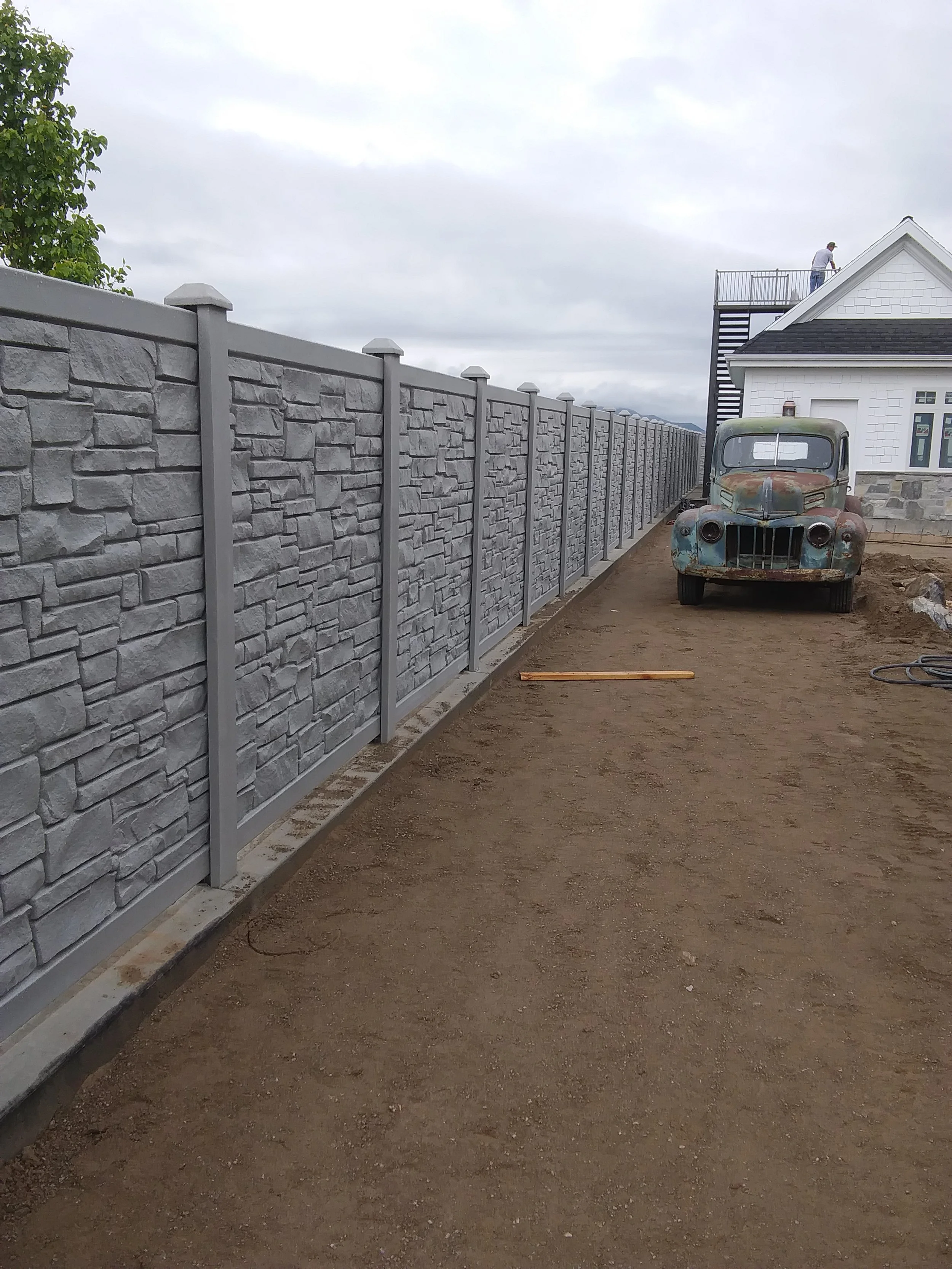 Simtek Fence (1).jpg