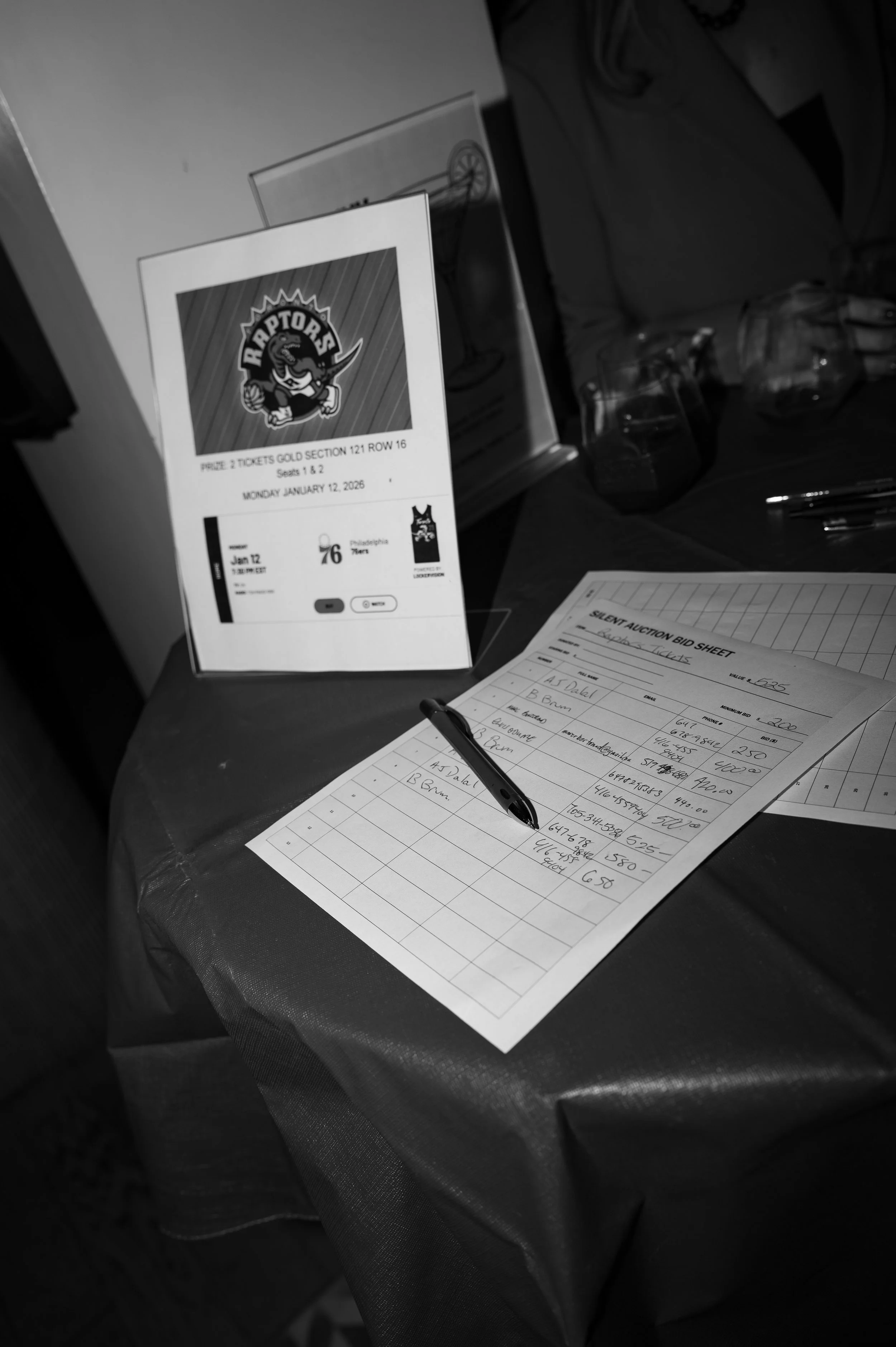 michaelpierogphotography_WomensShelterFundraiserB&W-040.jpg