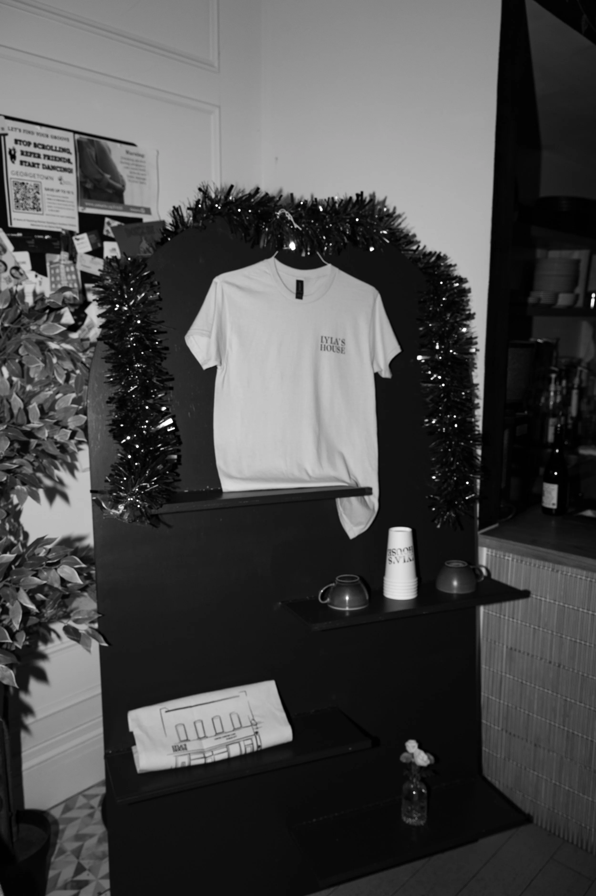 michaelpierogphotography_WomensShelterFundraiserB&W-007.jpg