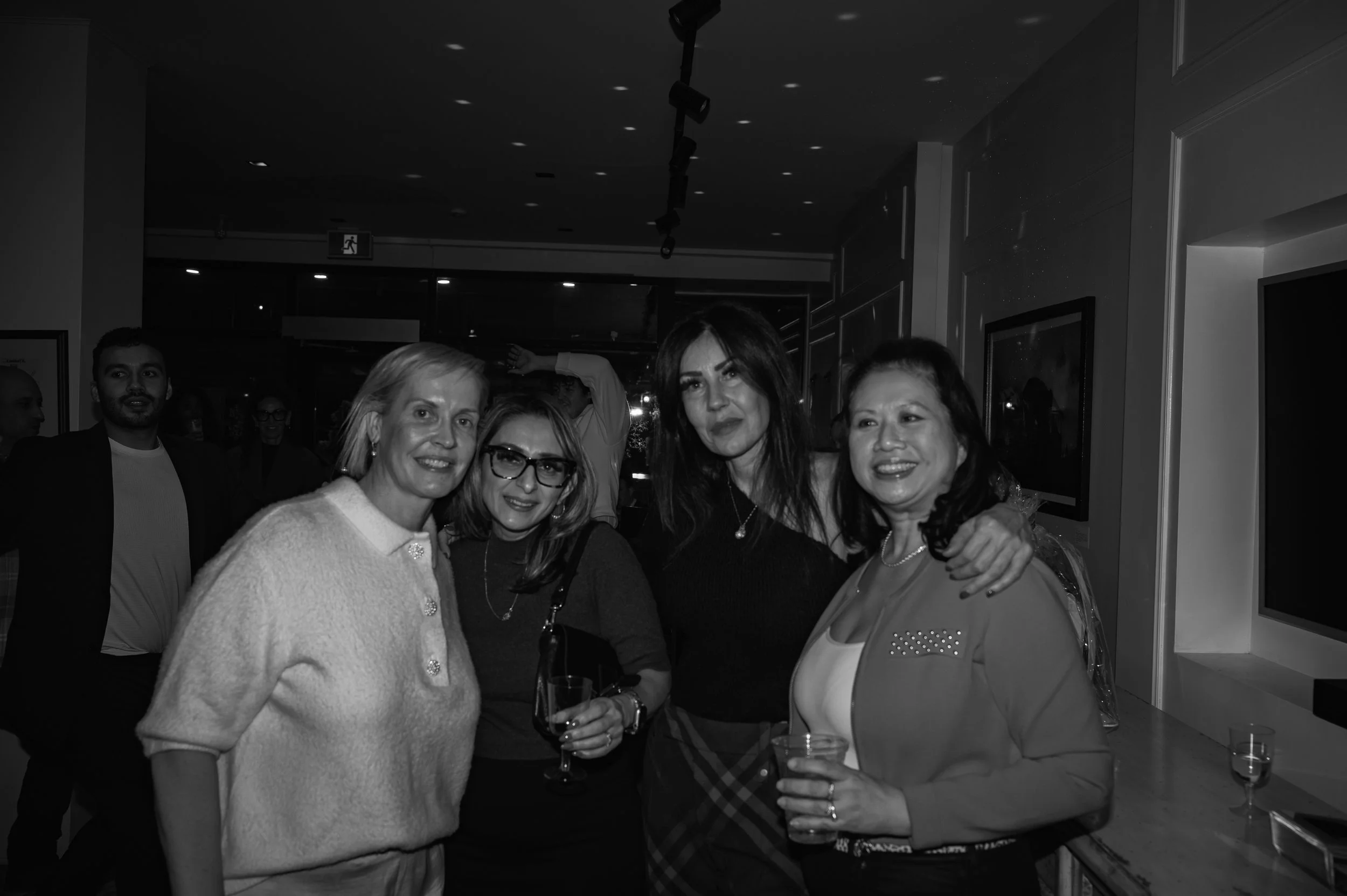 michaelpierogphotography_WomensShelterFundraiserB&W-081.jpg