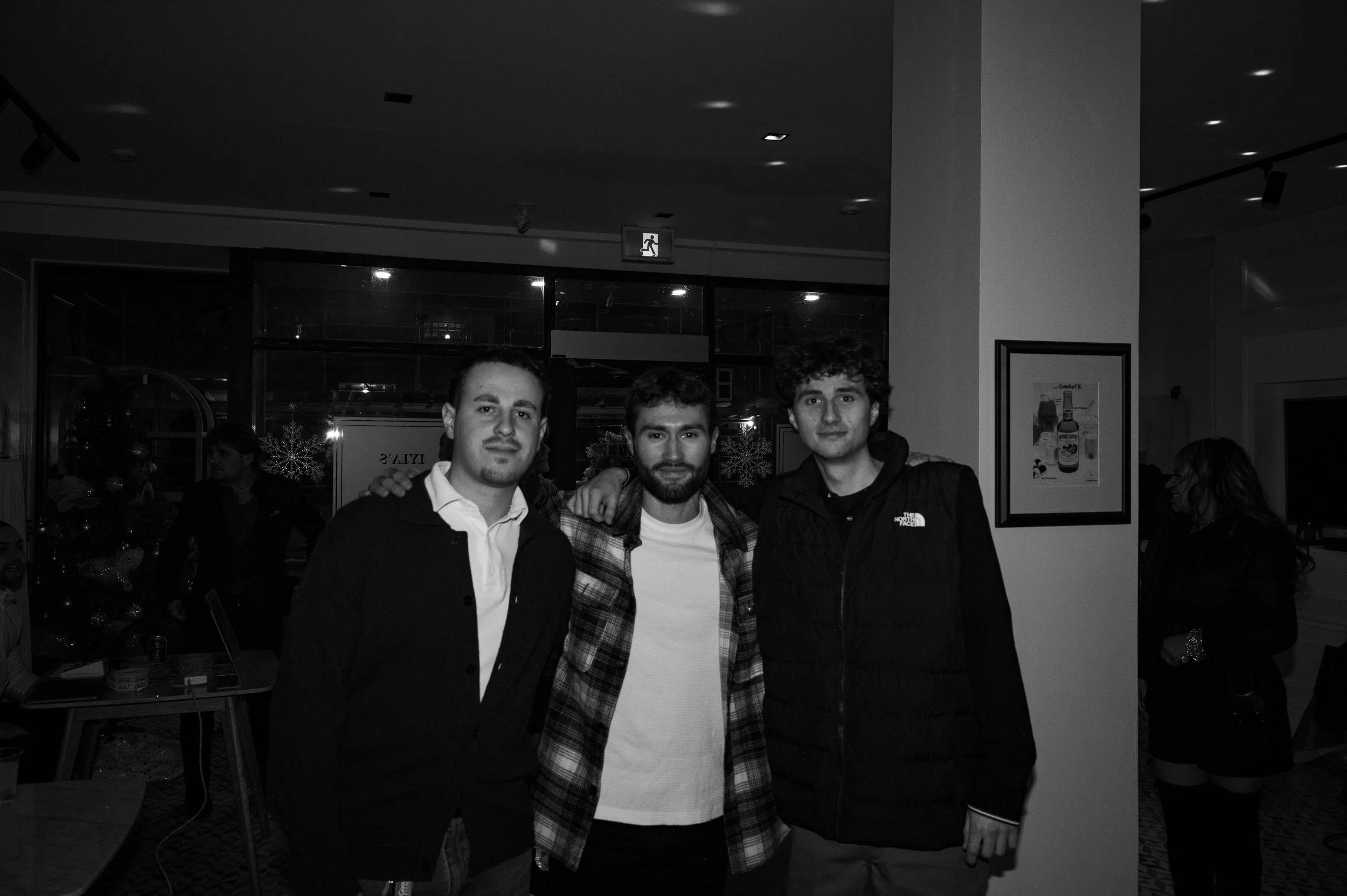 michaelpierogphotography_WomensShelterFundraiserB&W-009.jpg