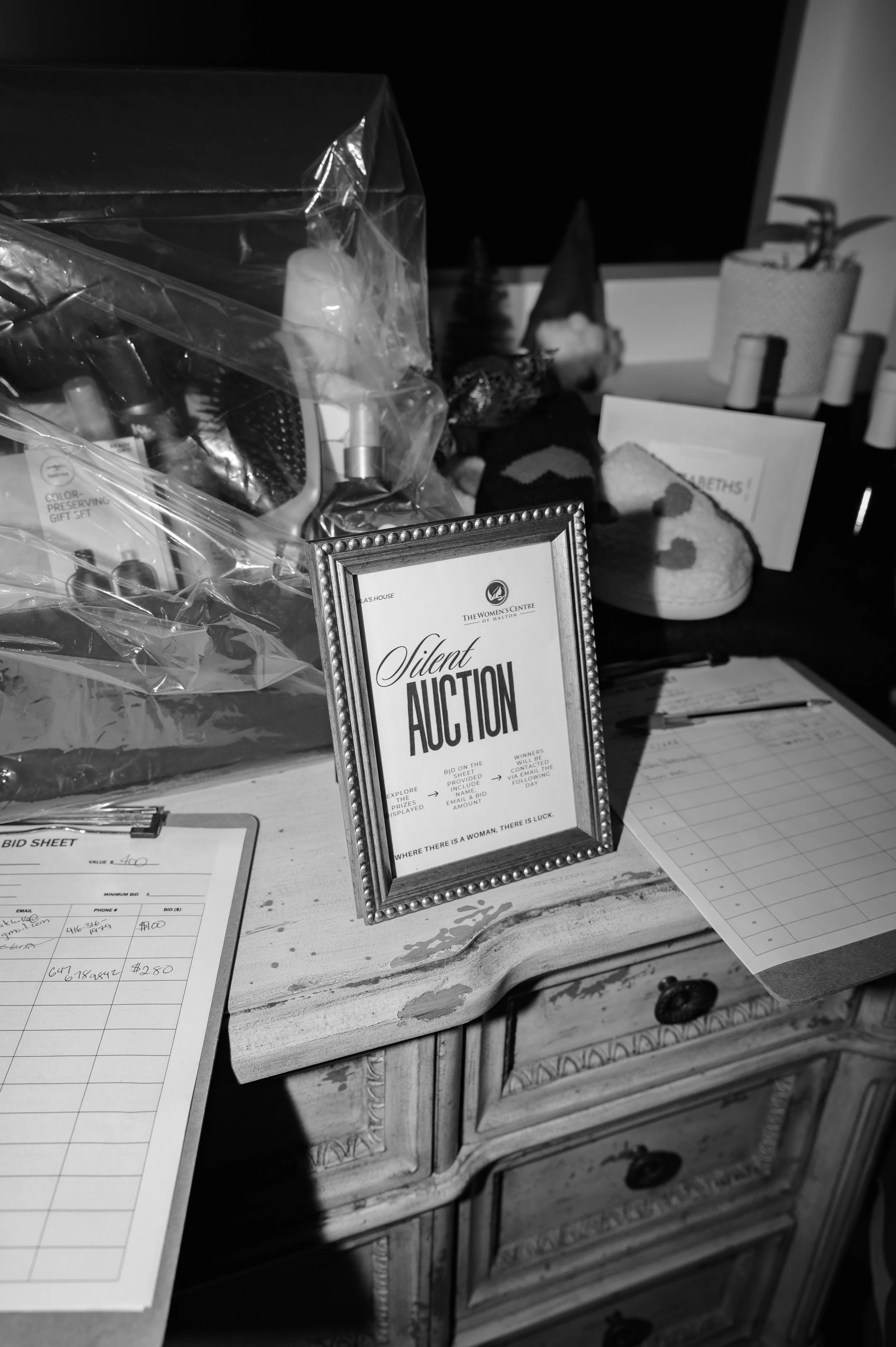 michaelpierogphotography_WomensShelterFundraiserB&W-025.jpg
