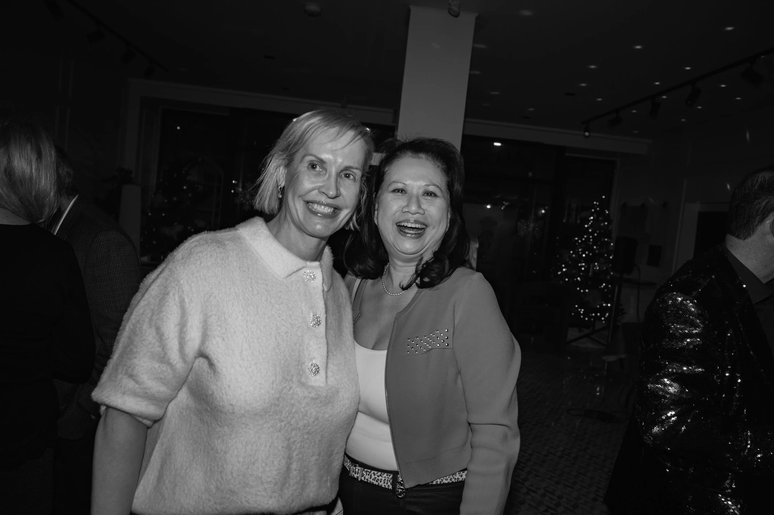 michaelpierogphotography_WomensShelterFundraiserB&W-091.jpg