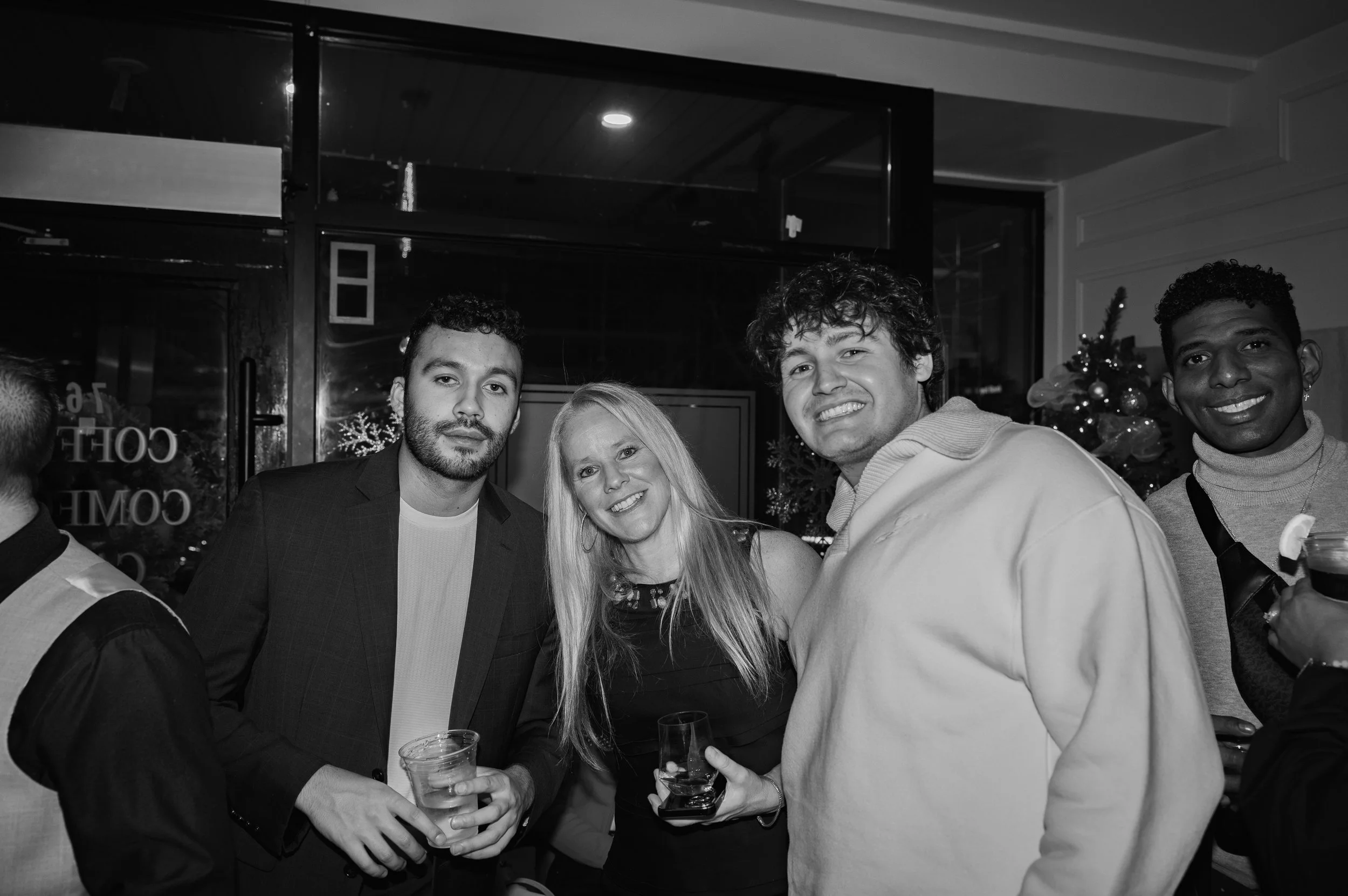 michaelpierogphotography_WomensShelterFundraiserB&W-065.jpg