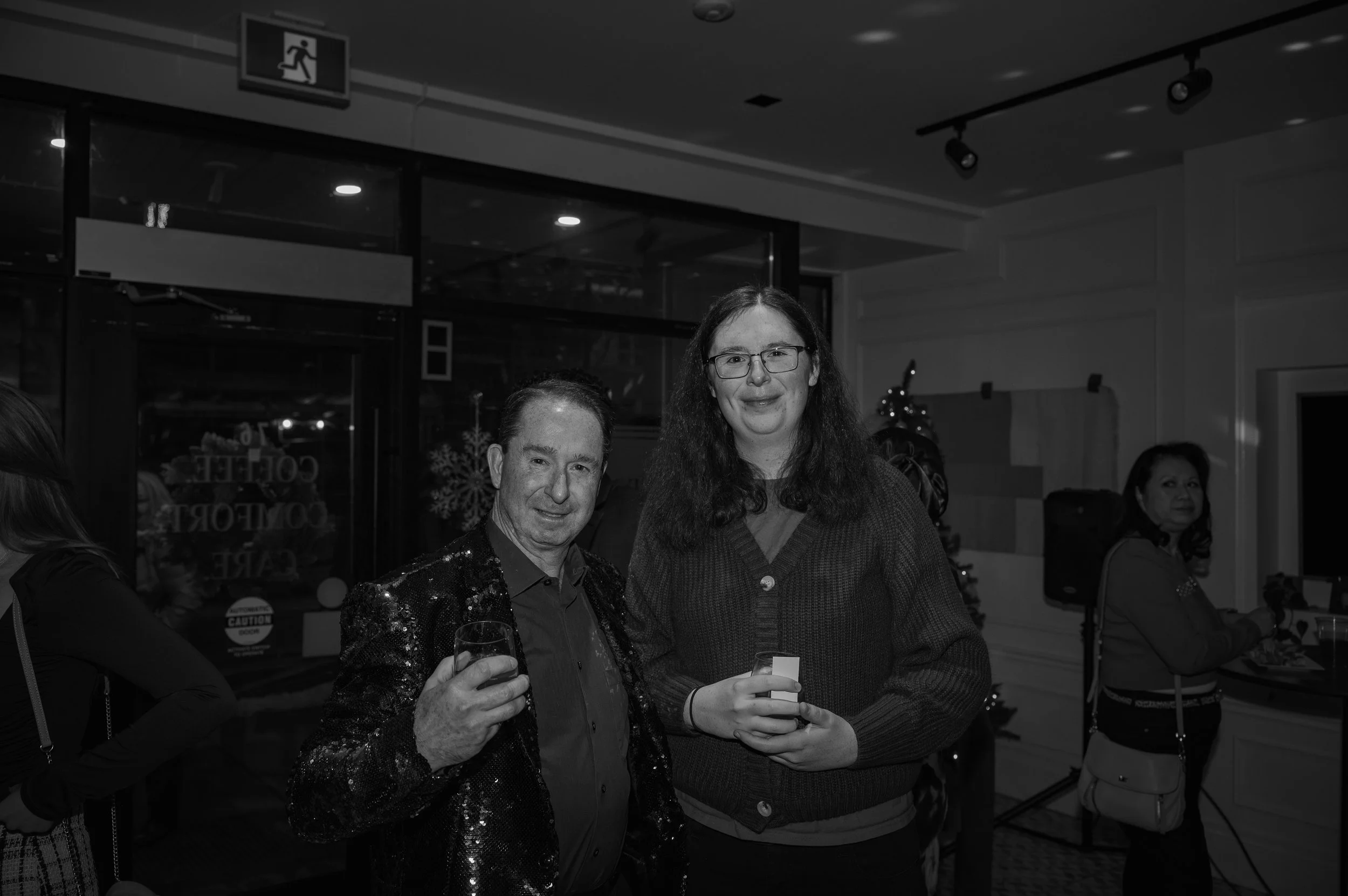 michaelpierogphotography_WomensShelterFundraiserB&W-031.jpg