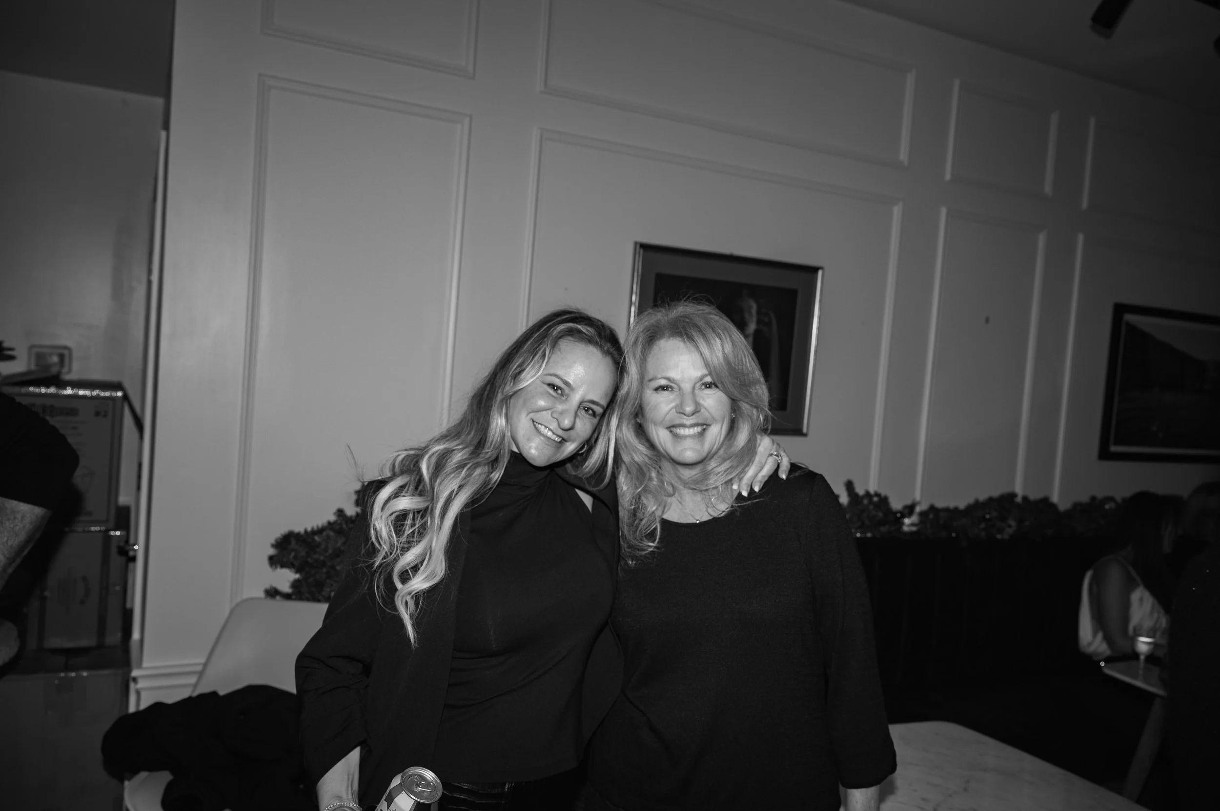 michaelpierogphotography_WomensShelterFundraiserB&W-099.jpg