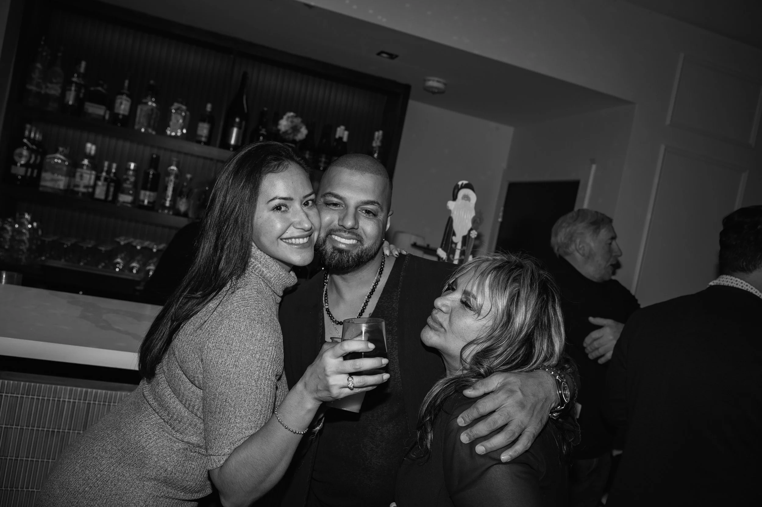 michaelpierogphotography_WomensShelterFundraiserB&W-094.jpg