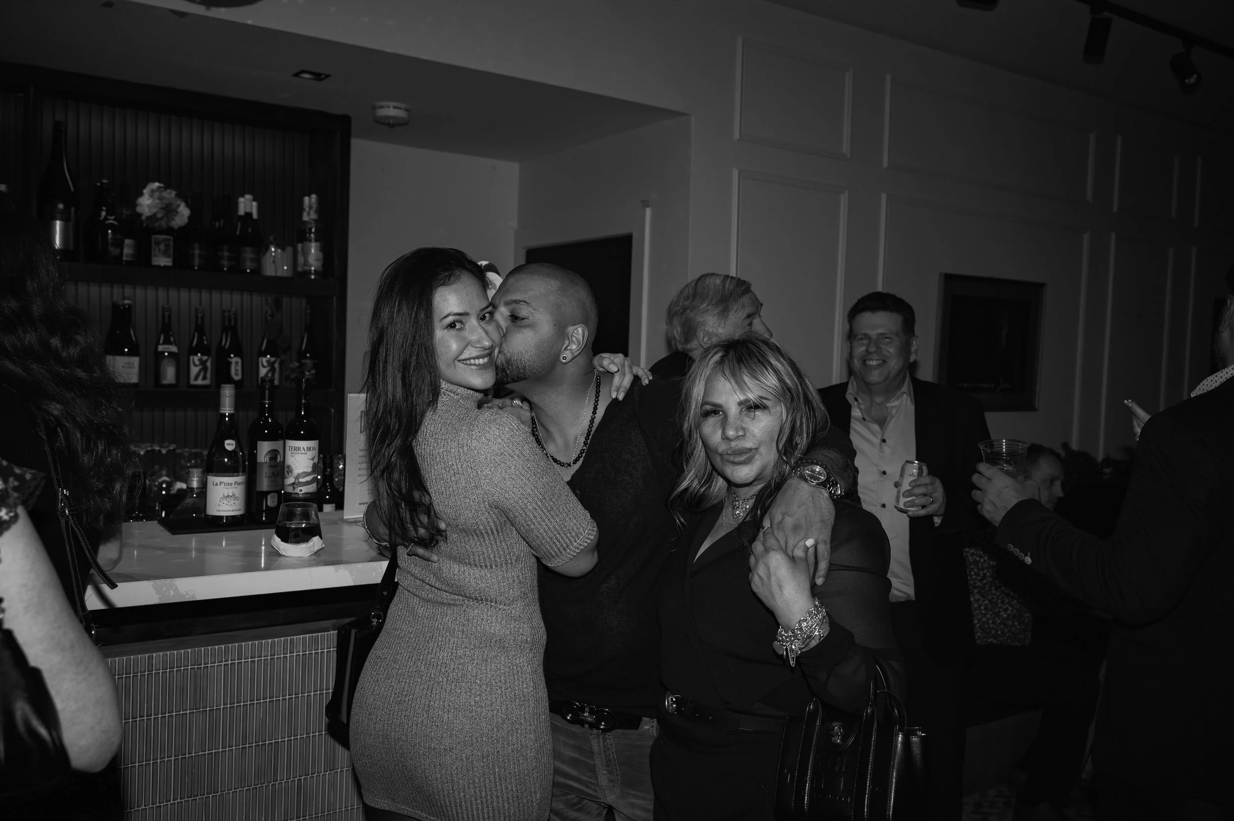 michaelpierogphotography_WomensShelterFundraiserB&W-088.jpg