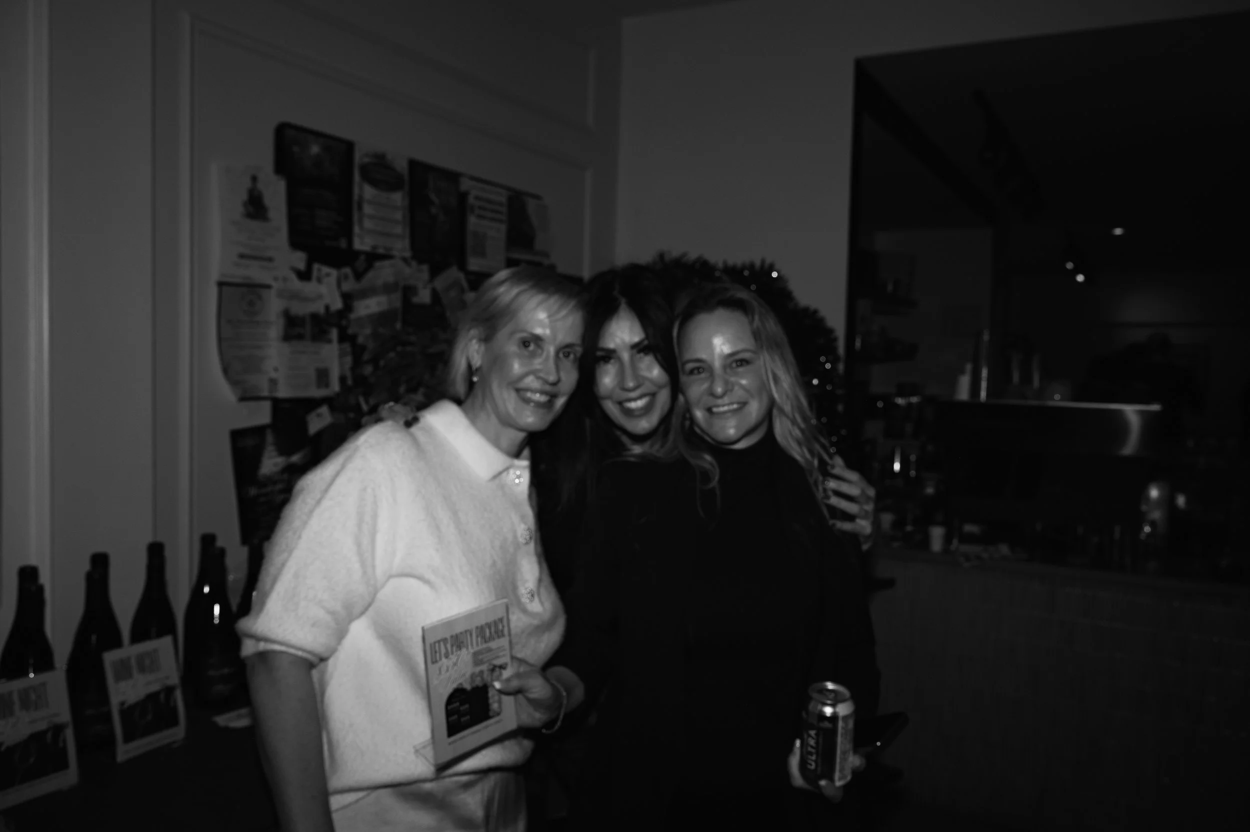 michaelpierogphotography_WomensShelterFundraiserB&W-072.jpg