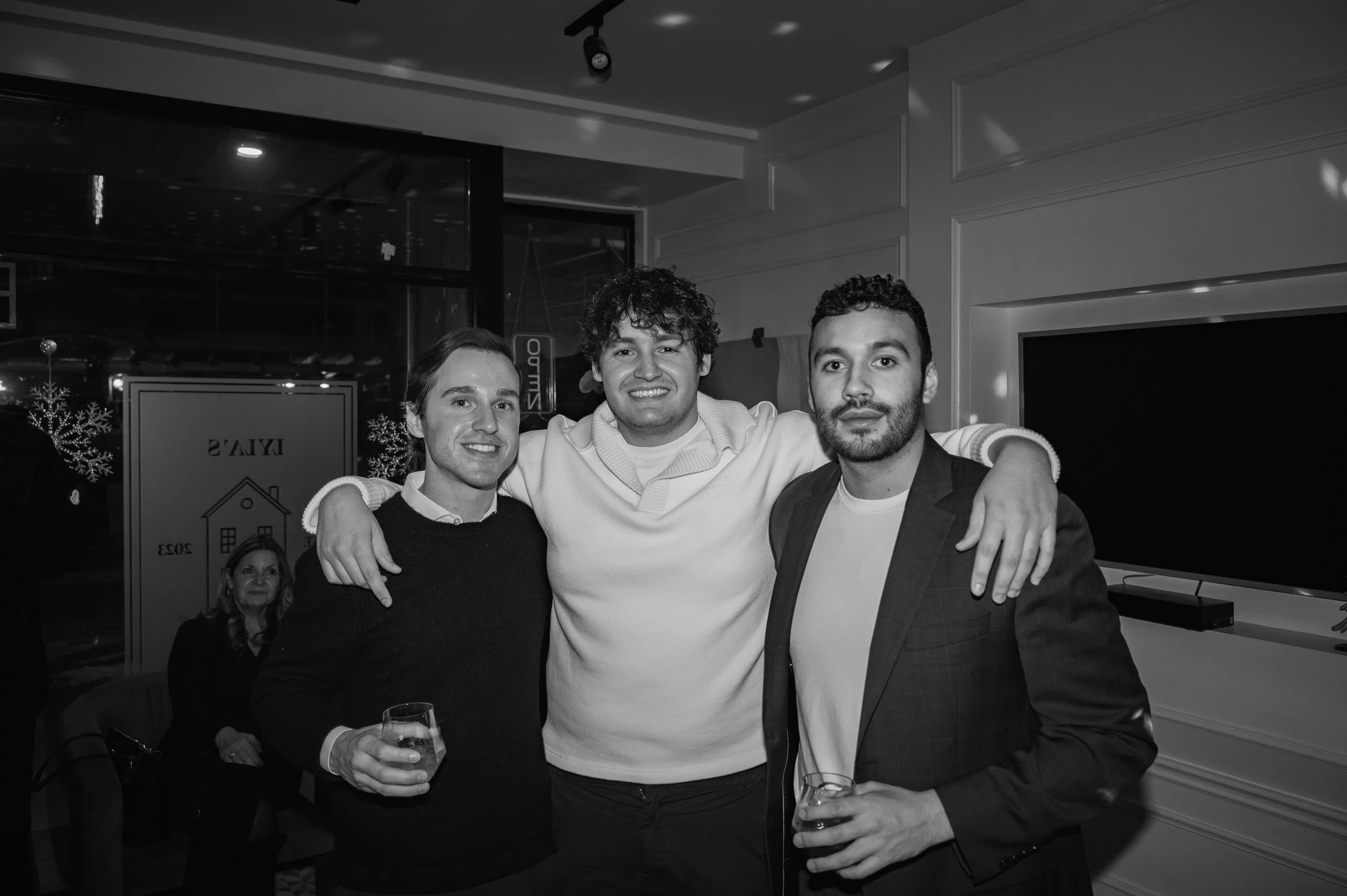 michaelpierogphotography_WomensShelterFundraiserB&W-057.jpg