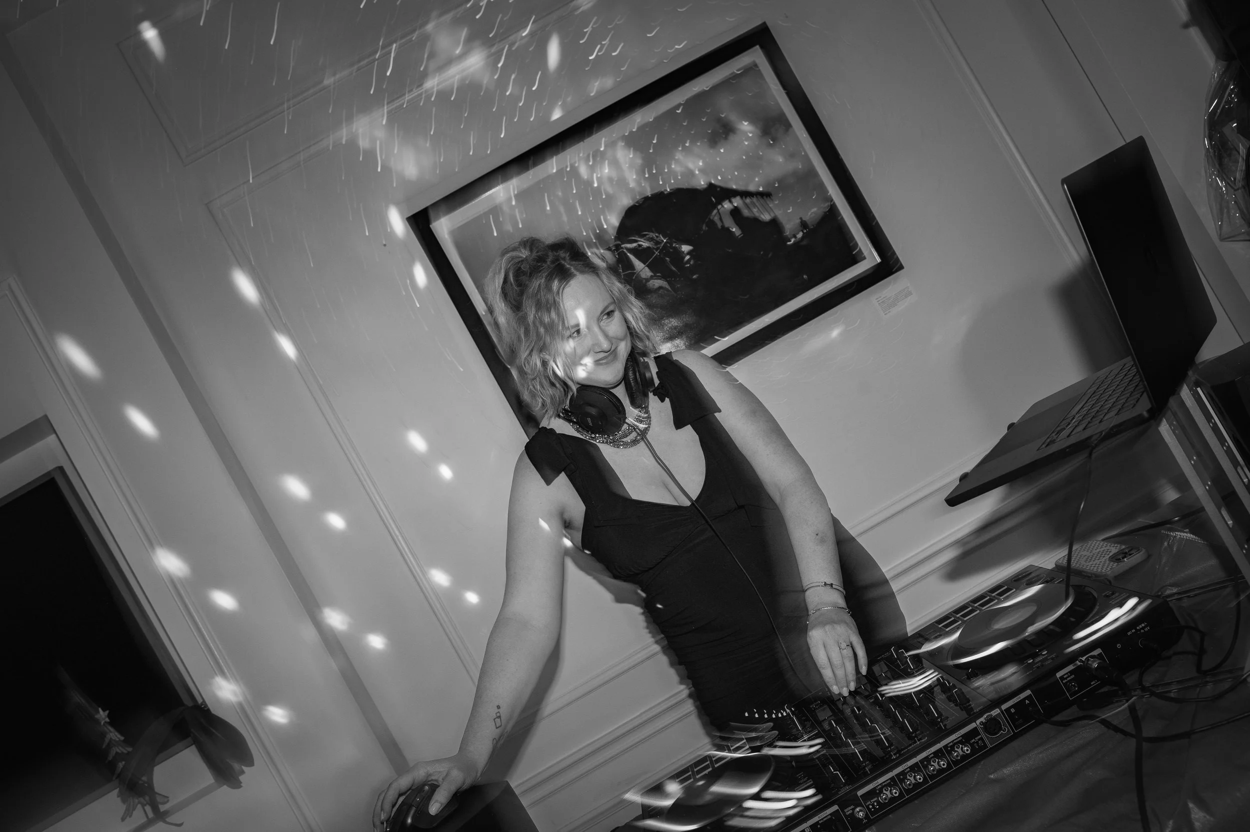 michaelpierogphotography_WomensShelterFundraiserB&W-032.jpg