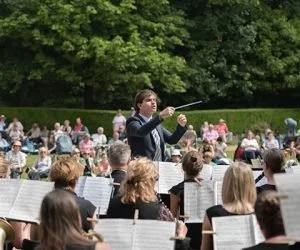 Band conductor