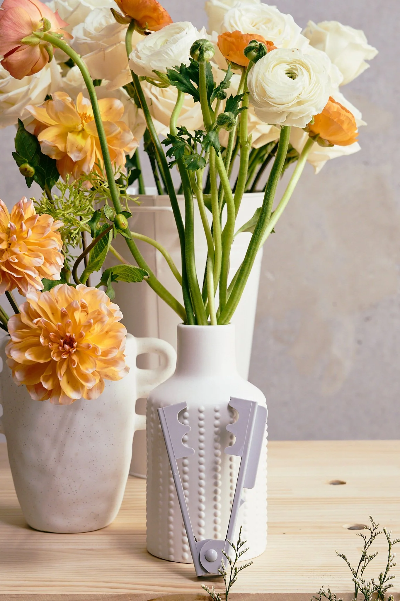 Ergonomic Plastic Floral Stem Strippers
