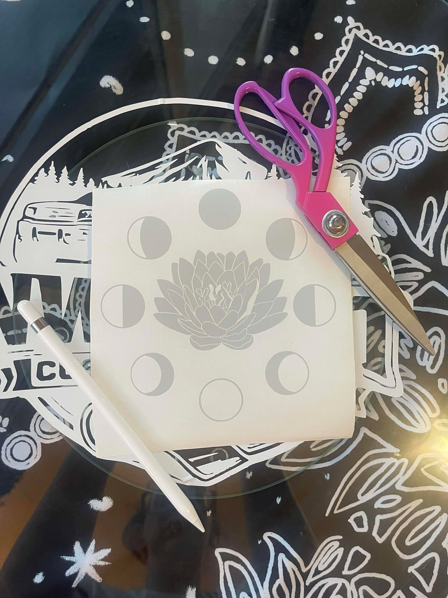 "Lunar-Lotus" 10cm x 10cm