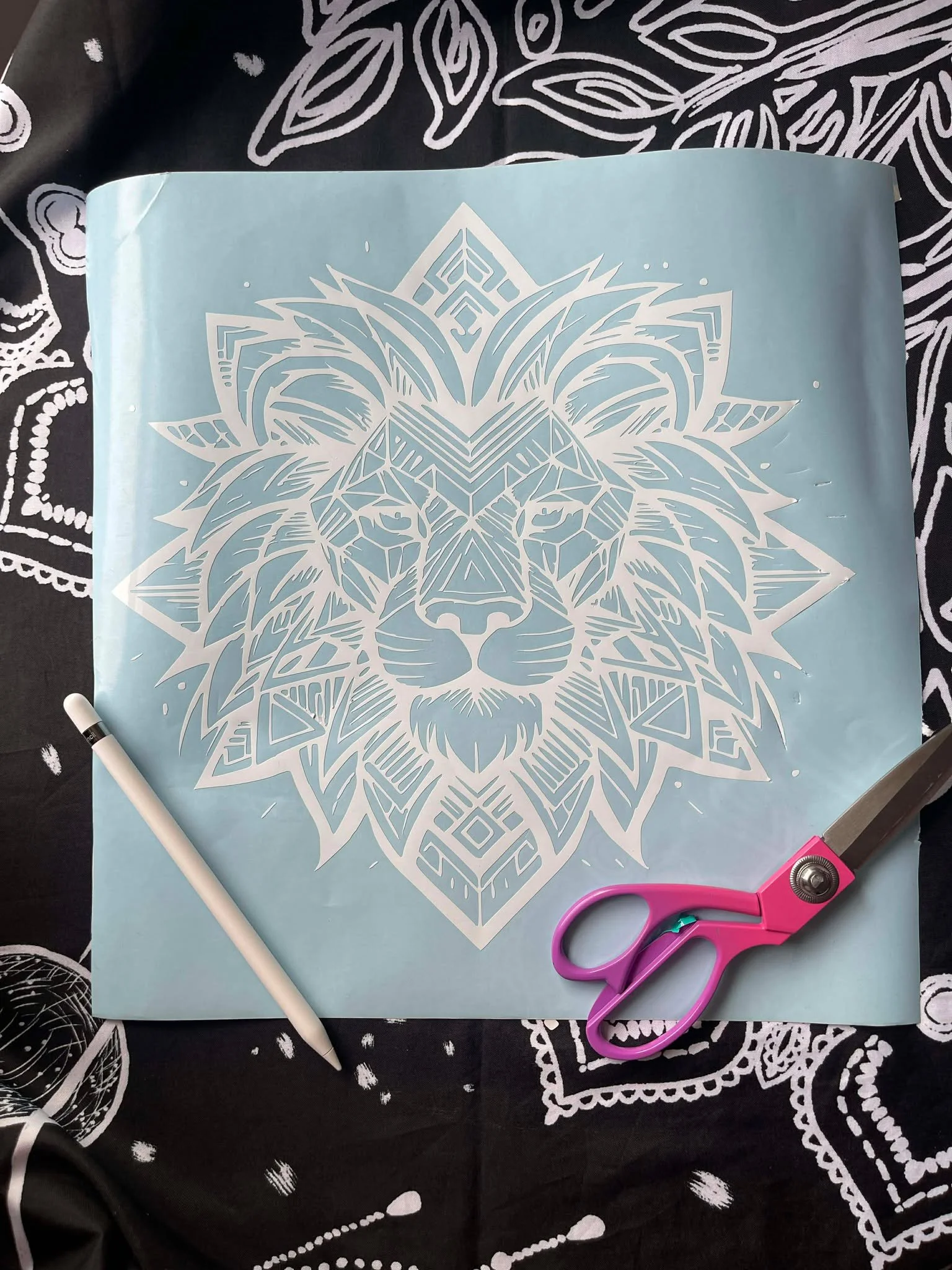 "Geometric-Lion"