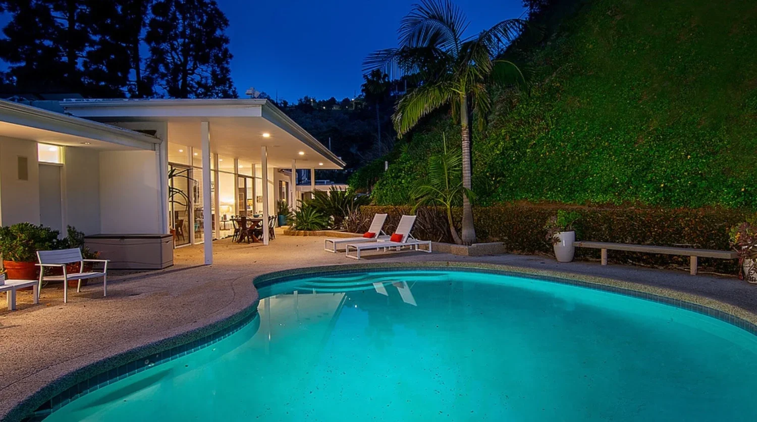 3301 LONGRIDGE | SHERMAN OAKS | $2,440,000