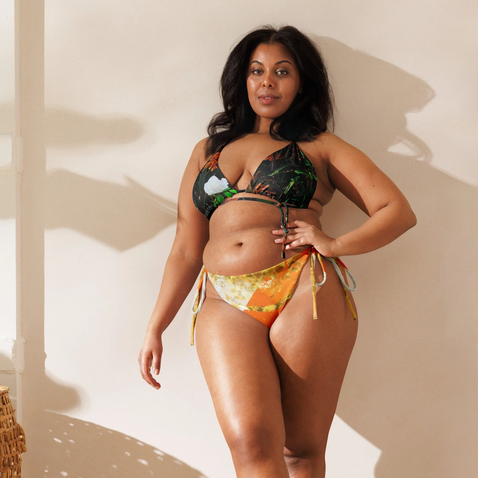 Lion's Tale Sparkle All-over print recycled string bikini