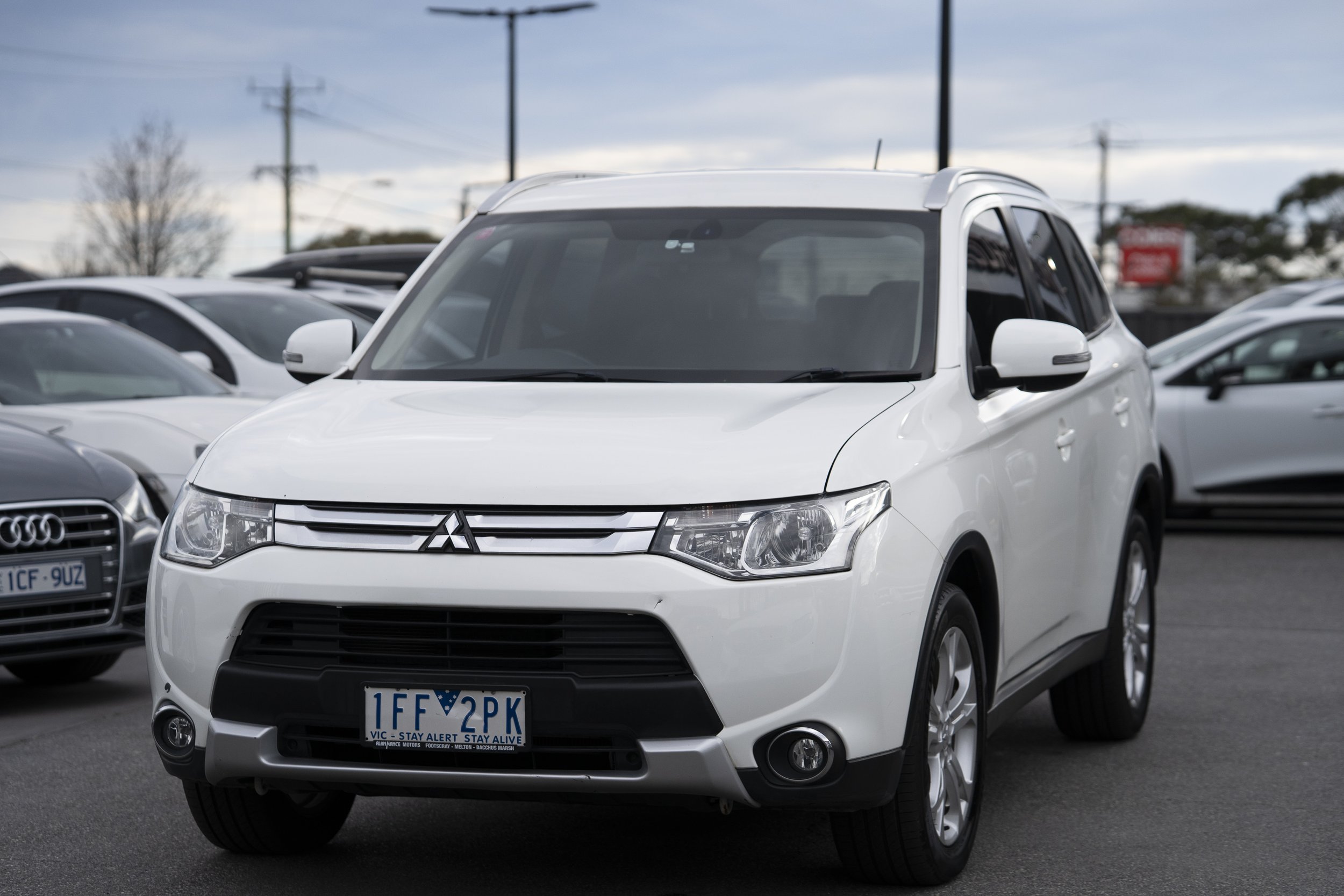 Mitsubishi outlander-2.jpg