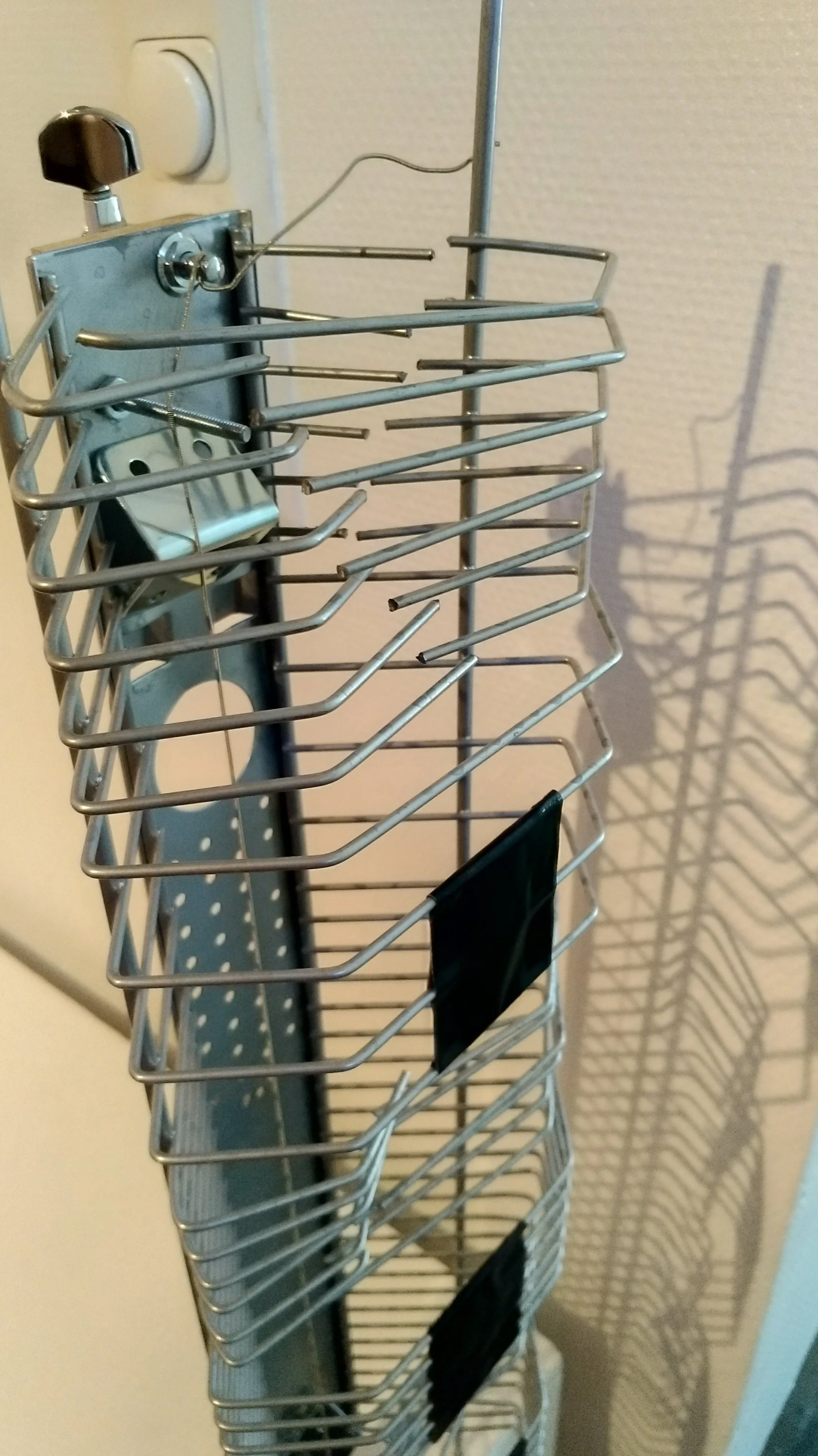 CD rack string instrument bench_06.jpg