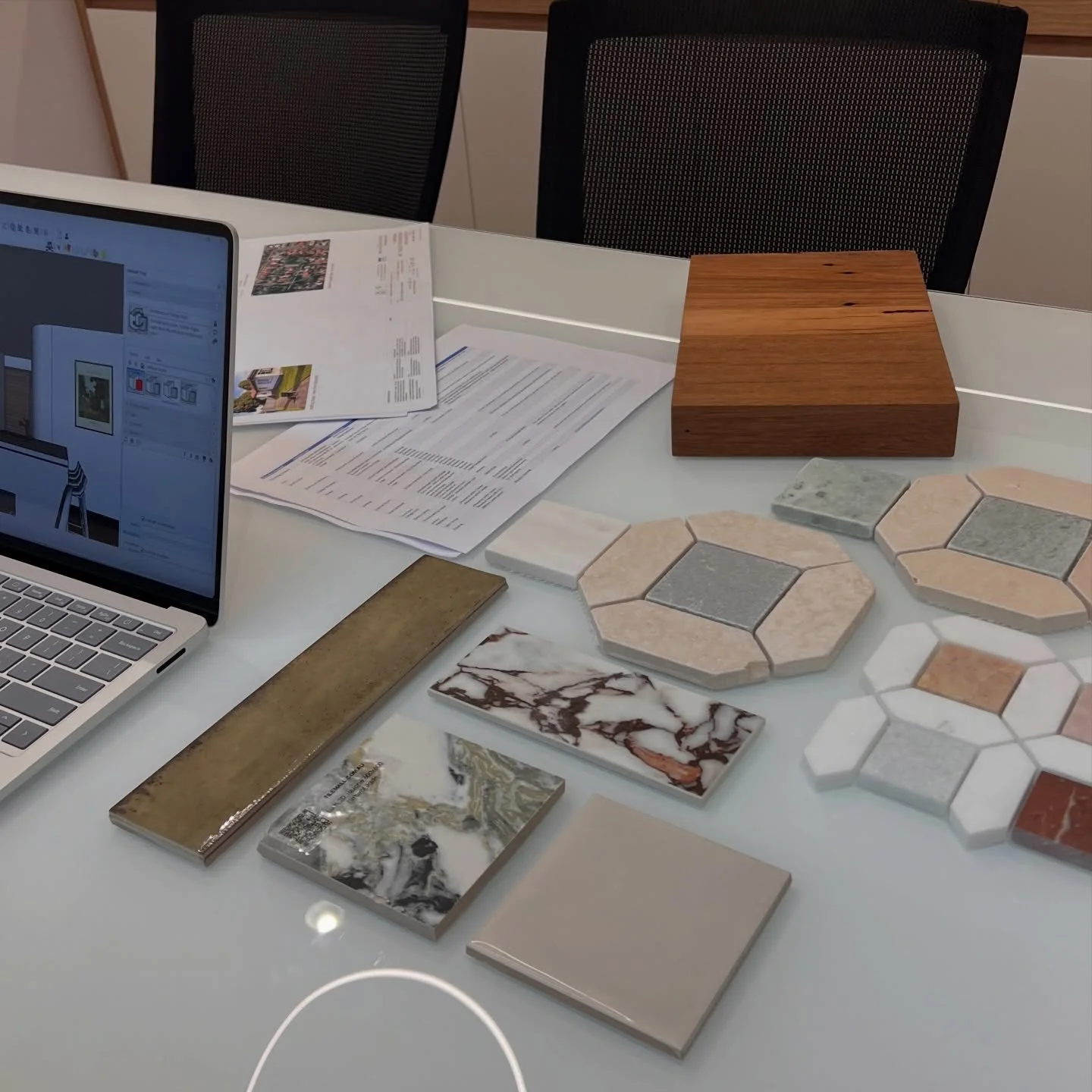 First consultations
This is where I get to know you! What are your likes and dislikes, how do you need the space to function to suit your lifestyle, what feelings do you want to evoke when people enter the space? From there, we get into the details -