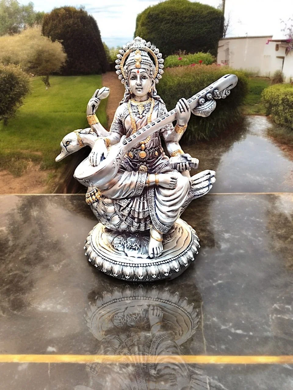 Devi Murti