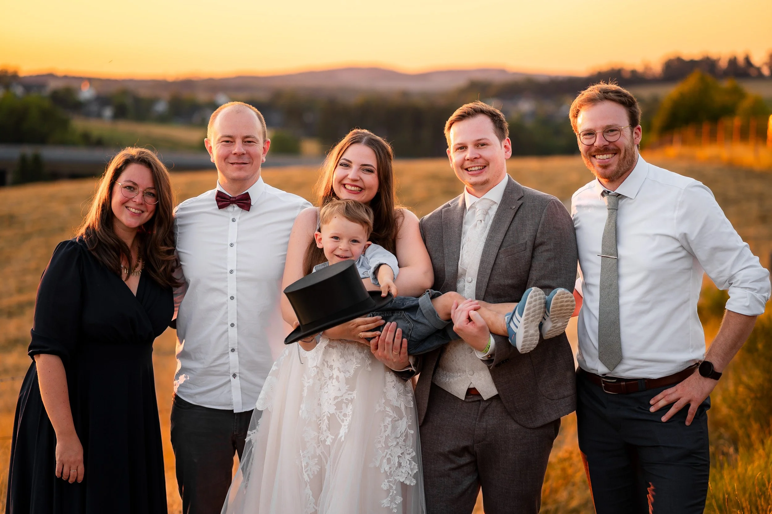 Hochzeit Gummersbach| Familienfotos | Sonnenuntergang | Fabian Dick Hochzeitsfotograf & Videograf