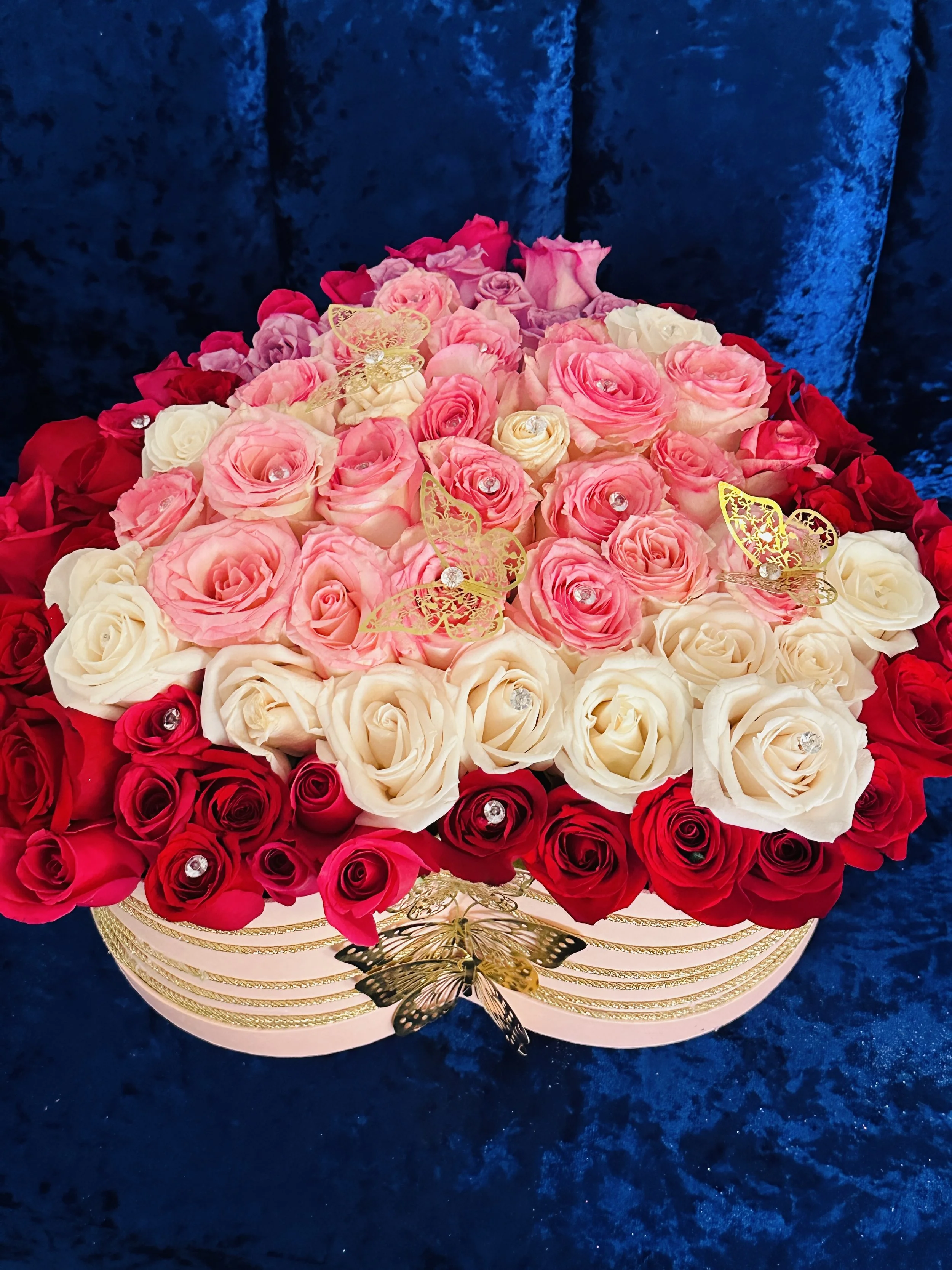 24  Fresh Roses - Box