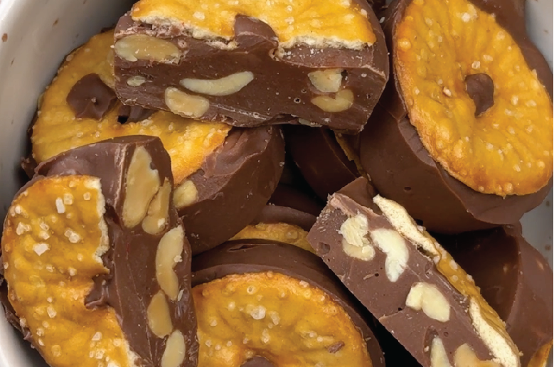3-Ingredients Peanut Clusters.png