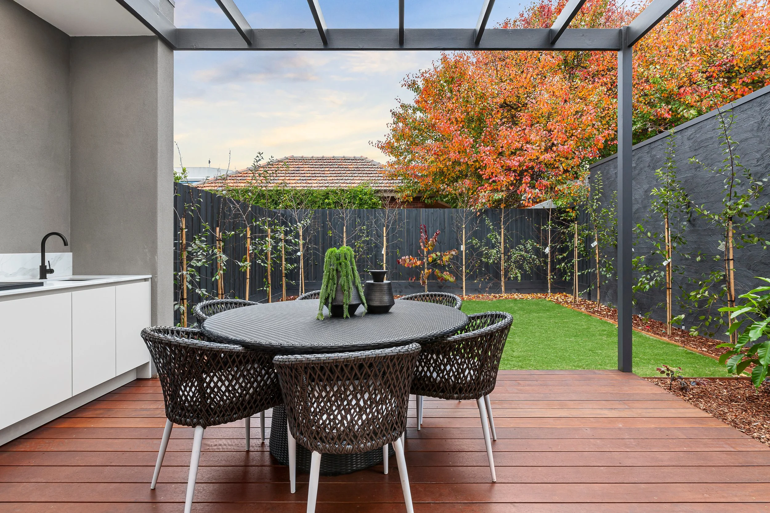 5 Lockhart St, Caulfield 