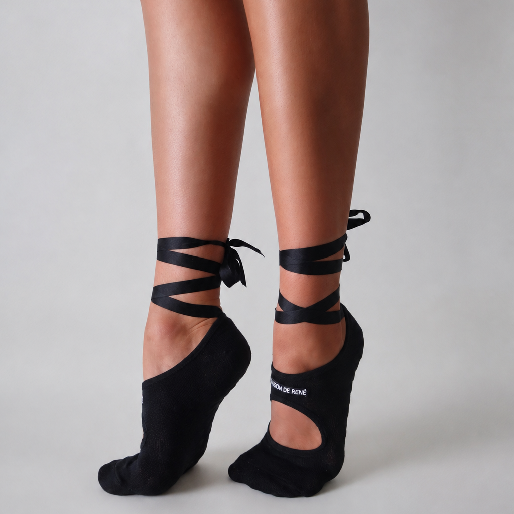 RENÉ ORIGINAL Nº. 08 — Organic Cotton Black Swan Grip Socks