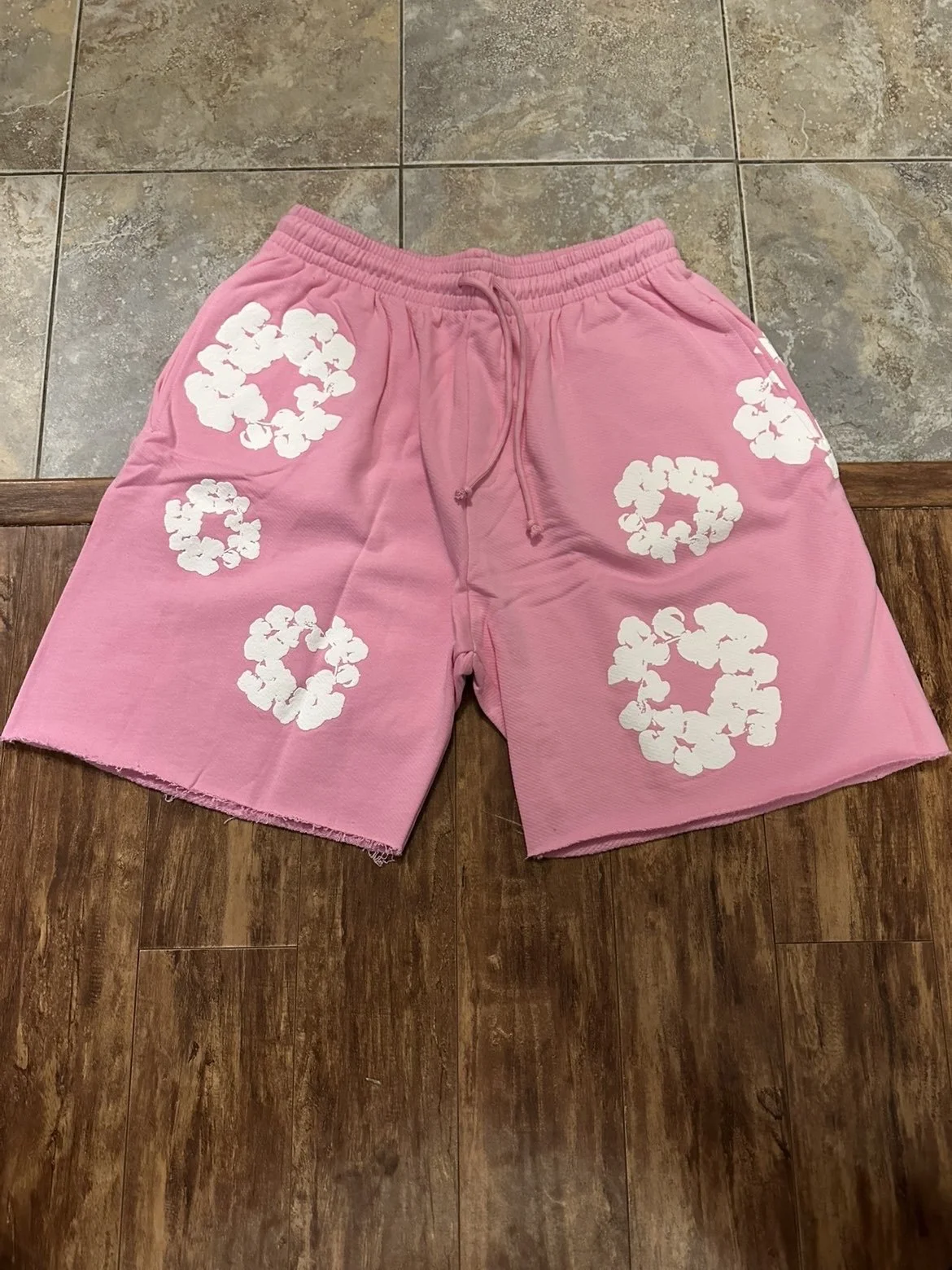 Denim Tears The Cotton Wreath Shorts Pink