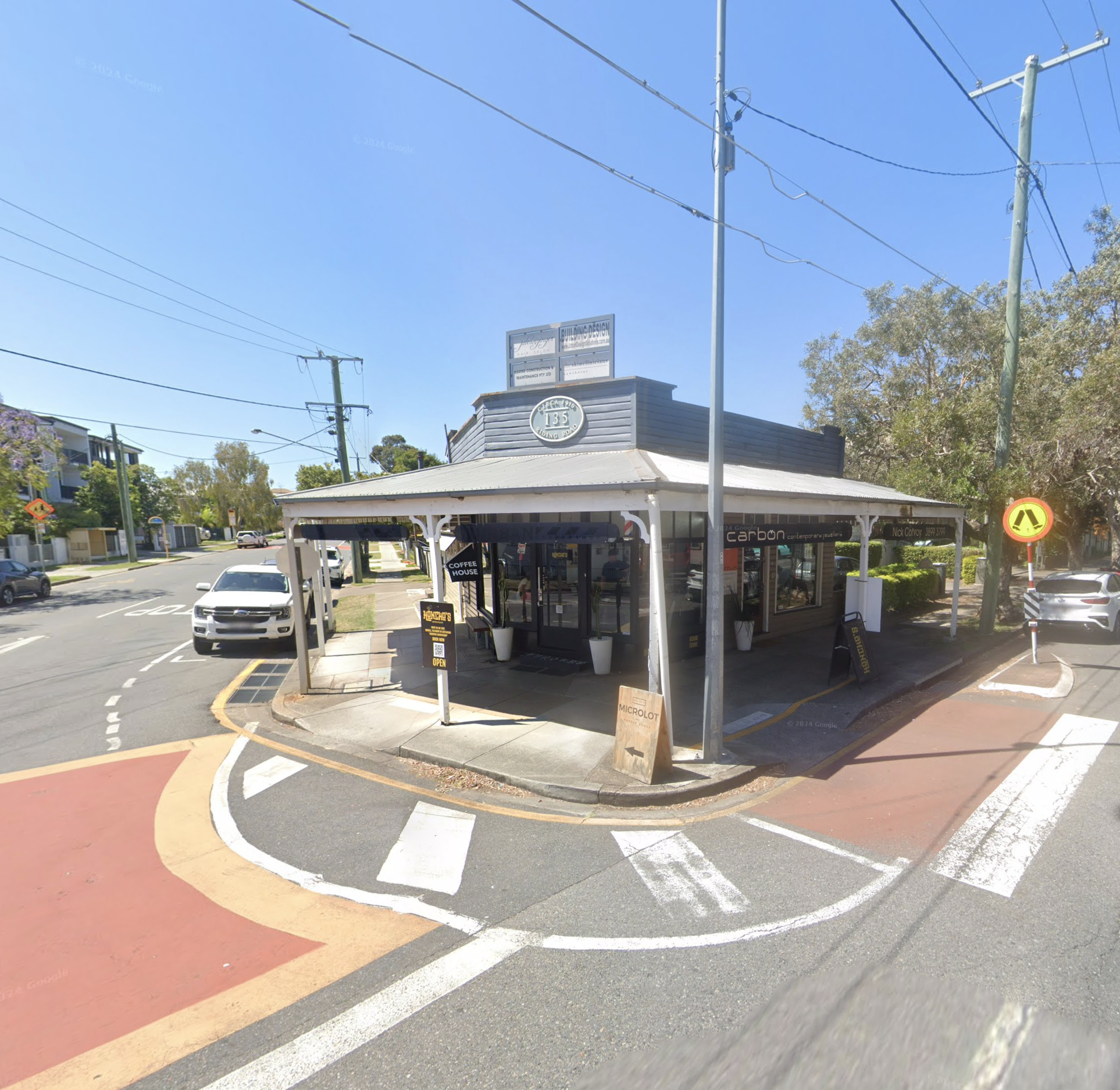 Shop front of Carbon Contemporary Jewellery