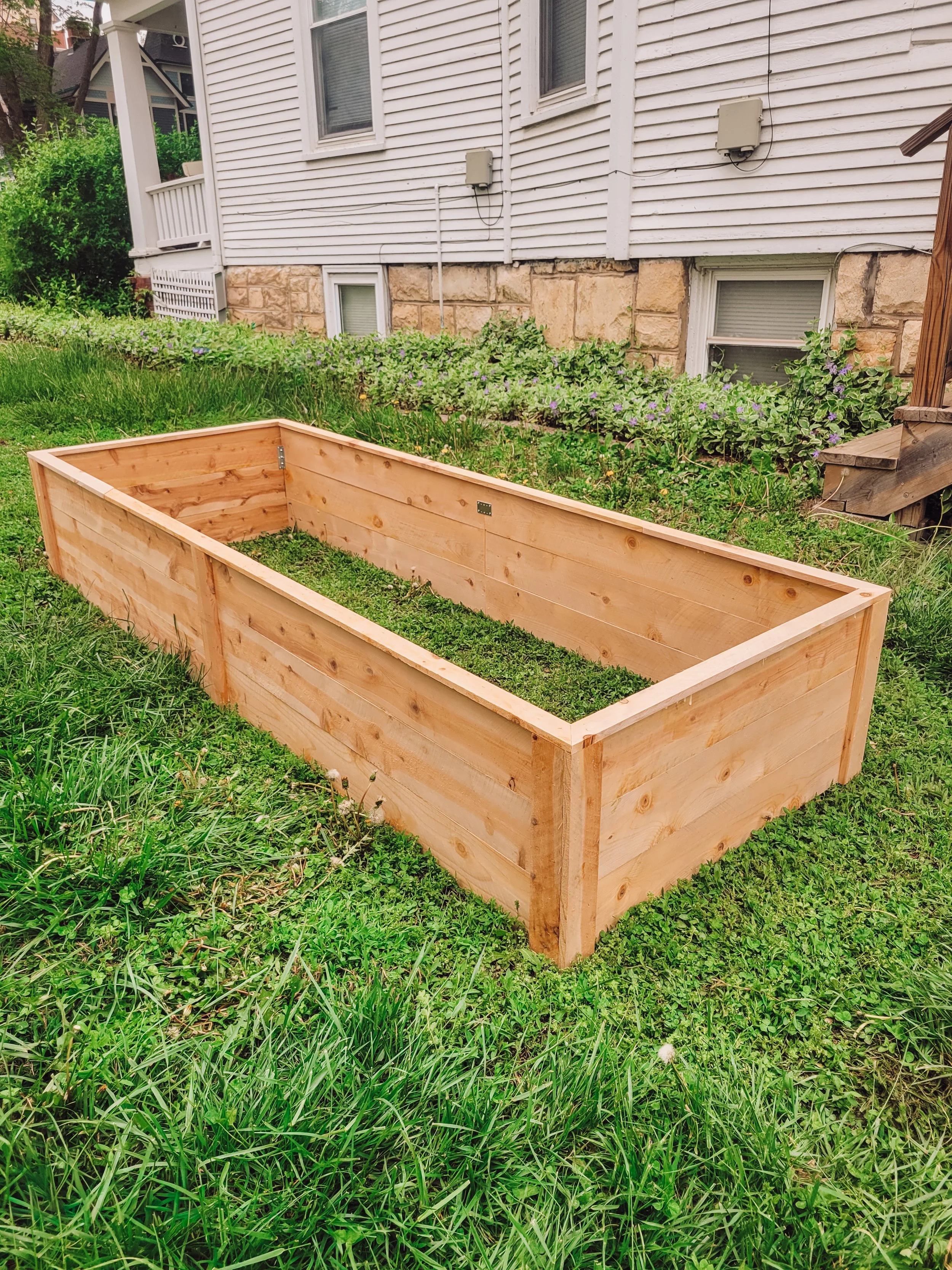 8ft Cedar Raised Garden Bed (For Larger Gardens & Maximum Growth)