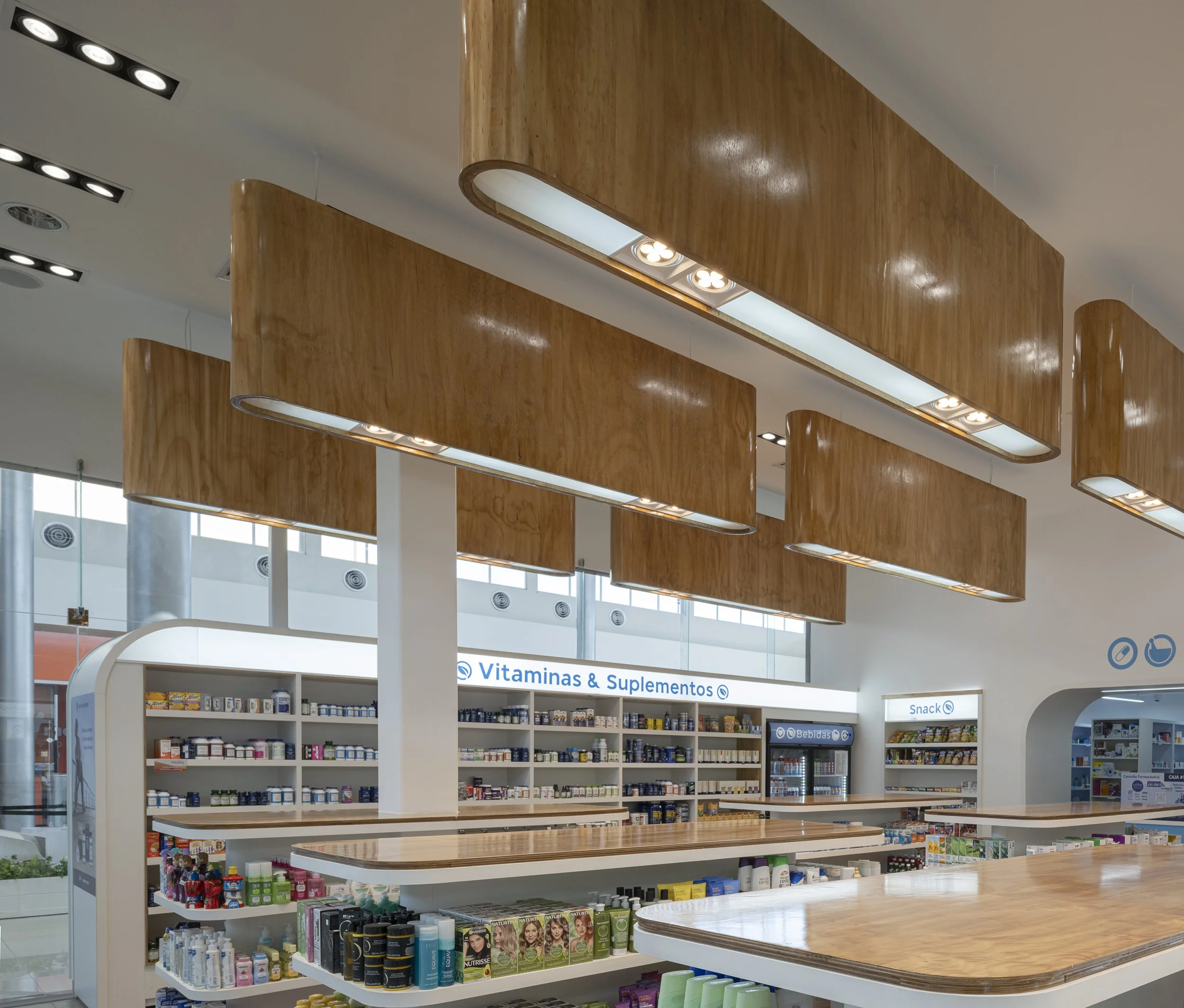 EL PATIO arquitectos, proyecto interiorismo, Farmás, Metromall, Panamá, Arquitectura