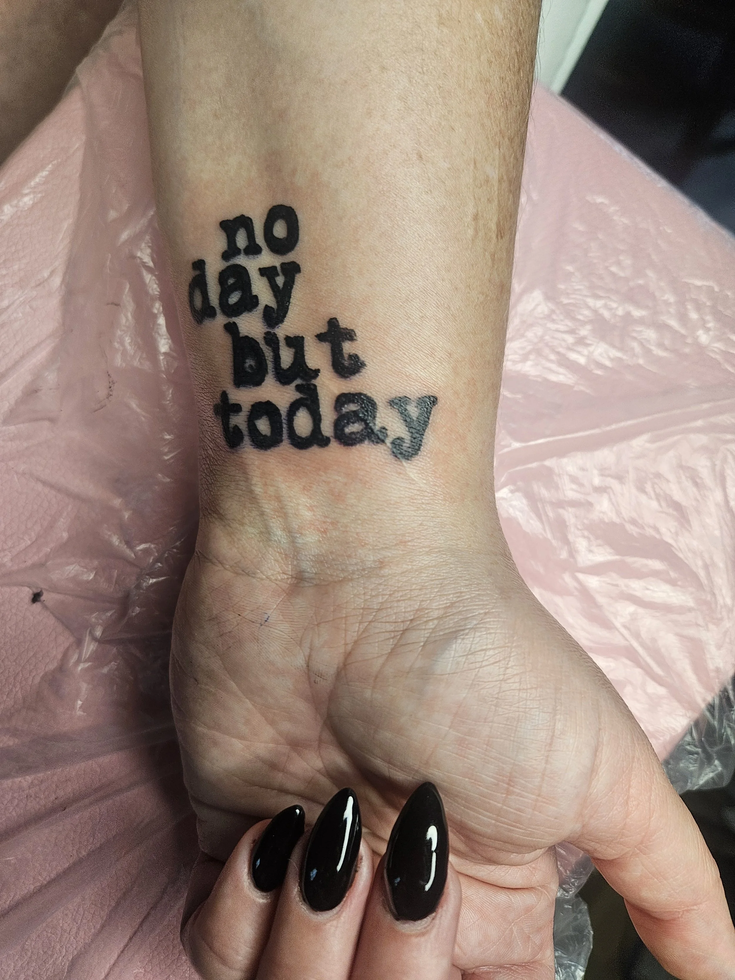 "No day but today" lyrics from RENT 