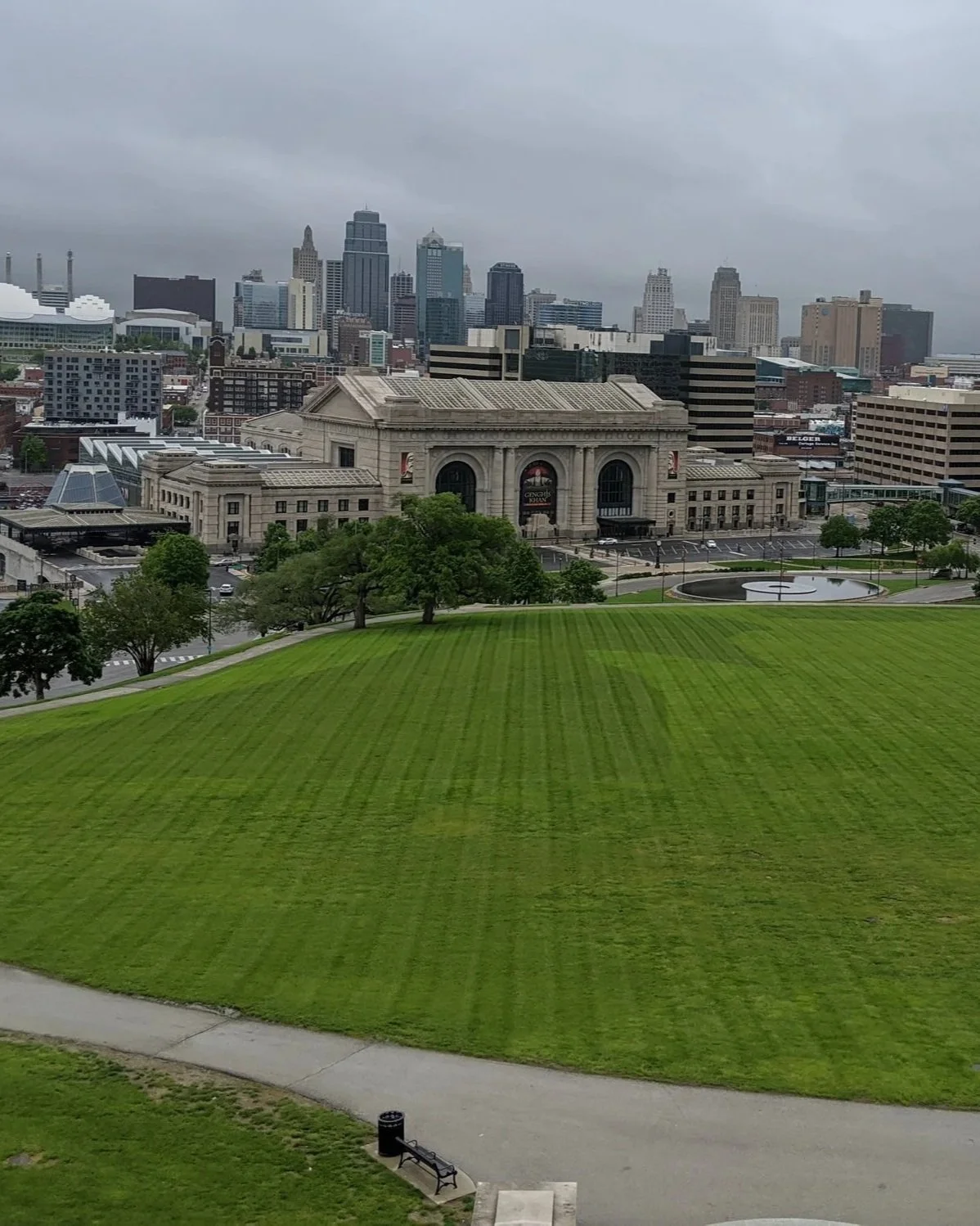 Union Station with Kansas City skyline