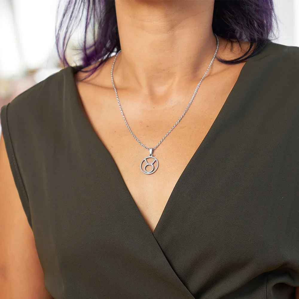 lifestyle-zodiacpendant.webp