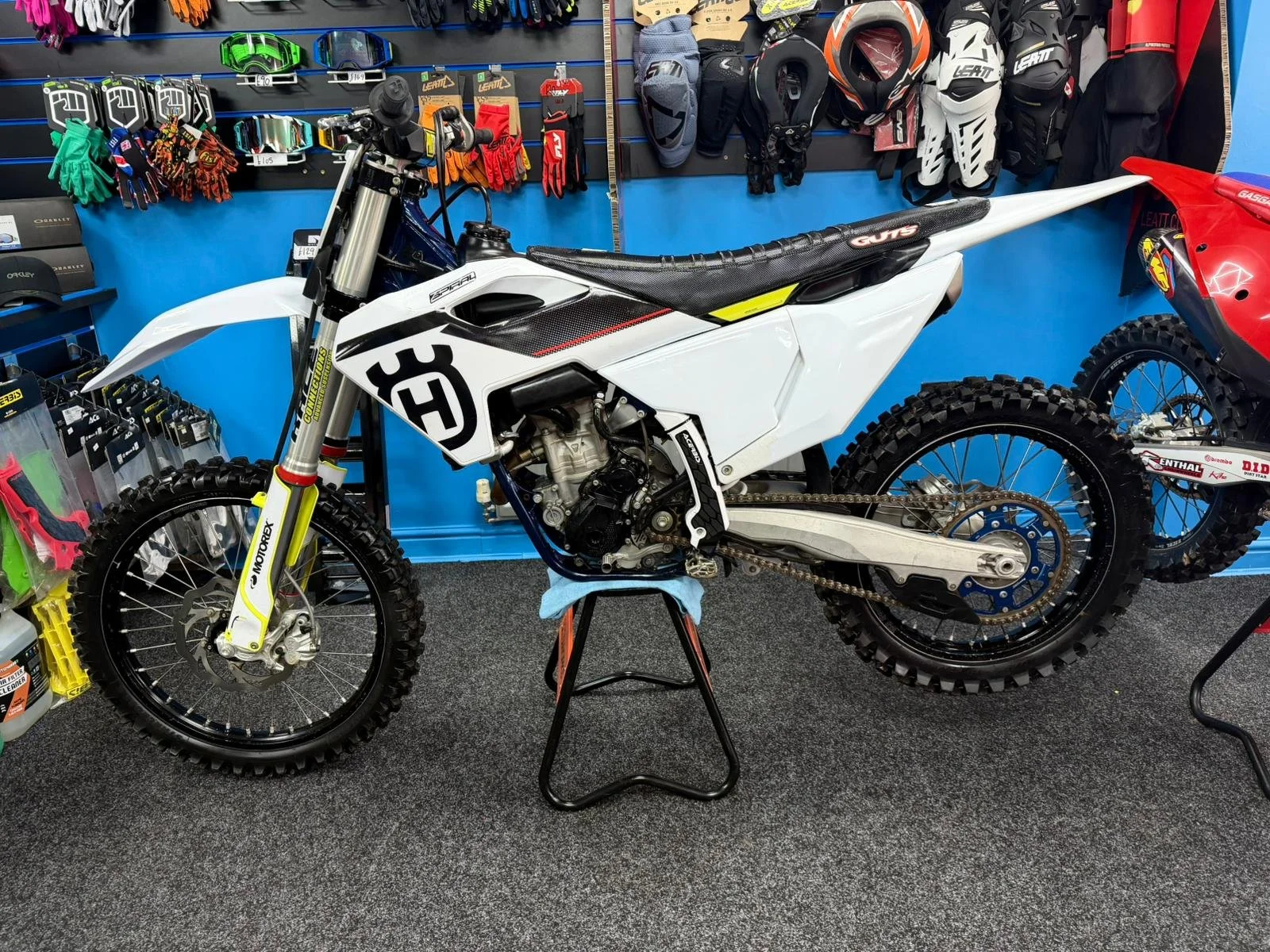 WhatsApp Image 2026-04-12 at 5.09.55 PM.jpeg