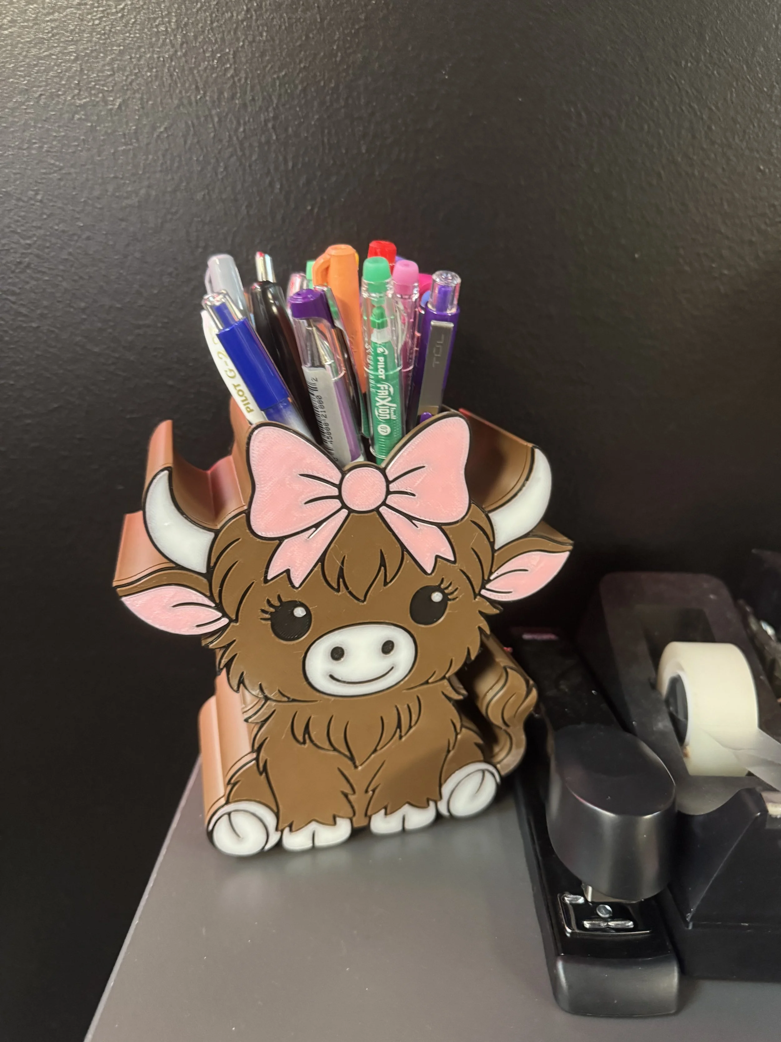 Highland Cow Pen Holder