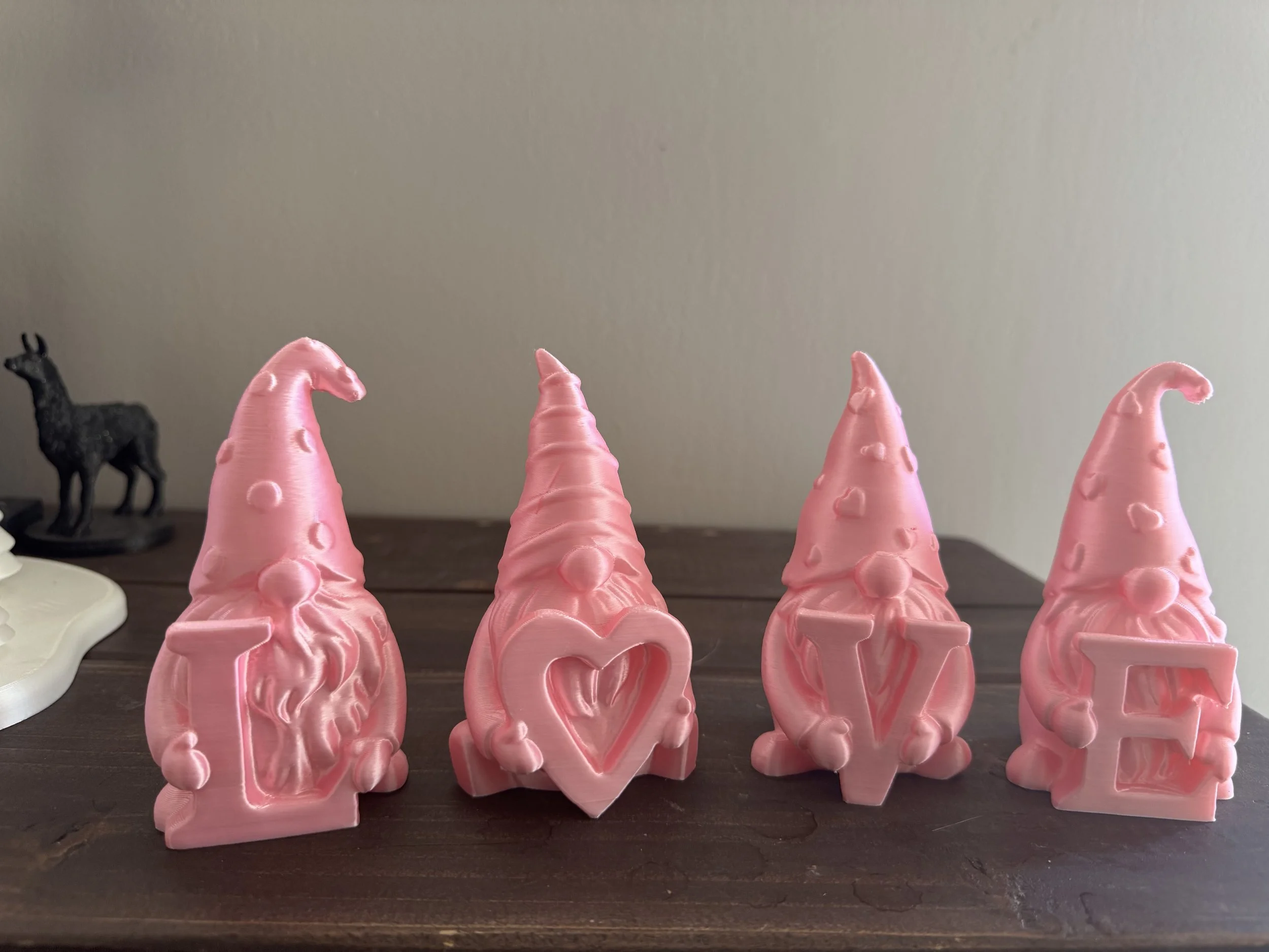 LOVE Gnome Figurine Set