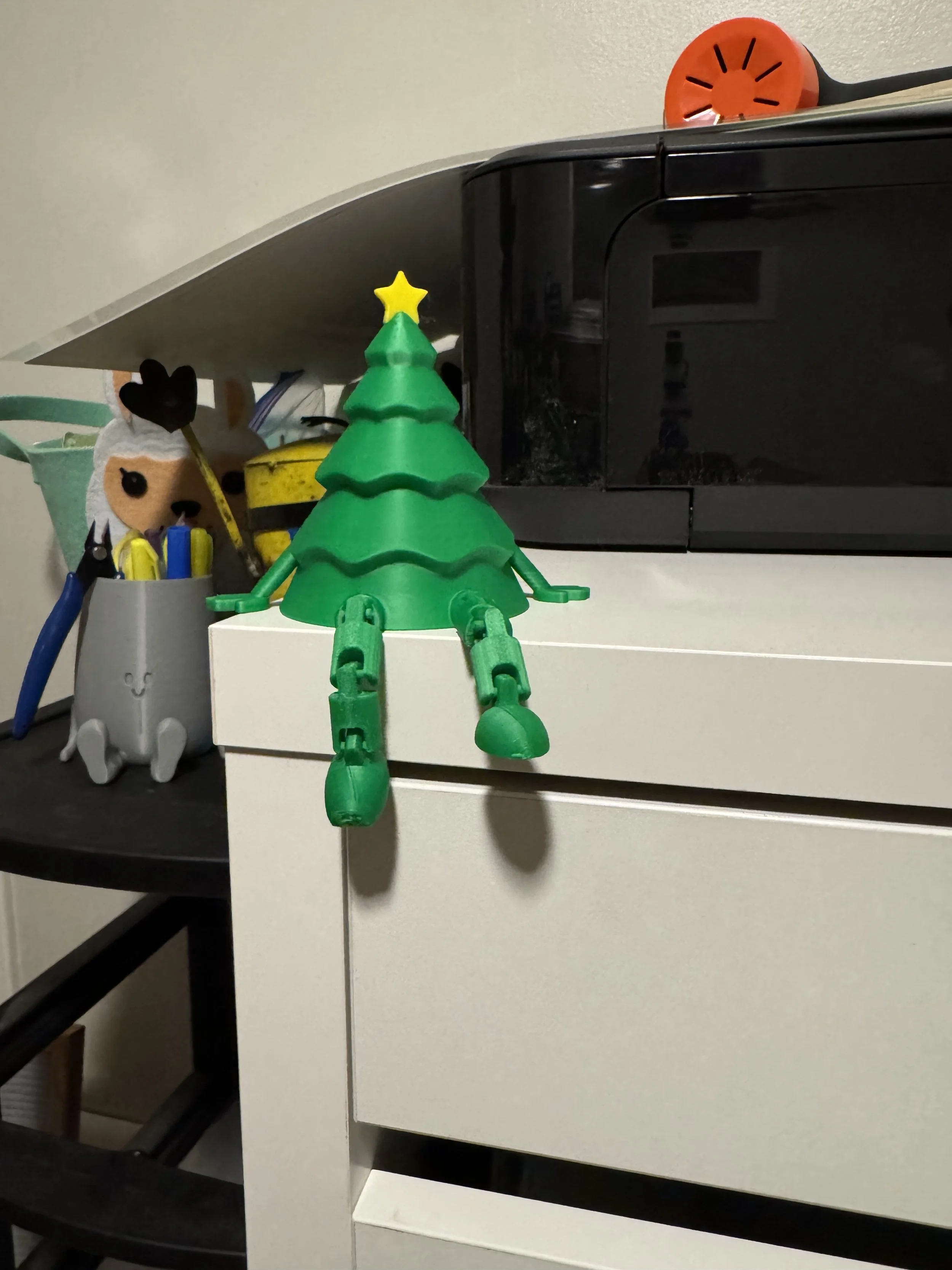 Articulated Christmas Tree Buddy