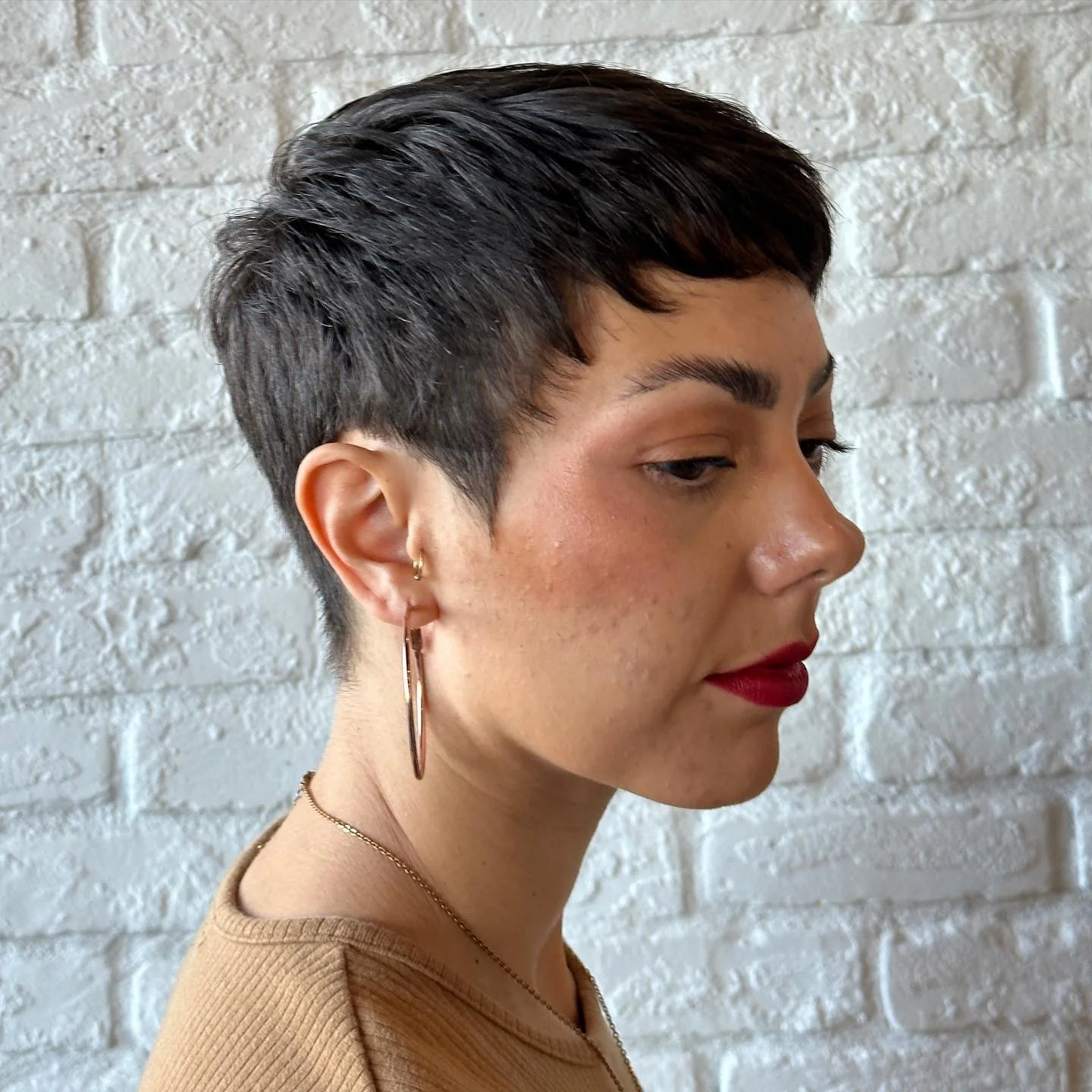 There is just something about a perfectly executed pixie! 🧚&zwj;♀️ ✂️ 💯 &hearts;️ 

#pixiecut #pixie #haircut #shorthair #cut #goodyearstylist #avondalestylist #arizonahair #azhair #buckeyehair #buckeyestylist #scottsdalehair #glendalehair #phoenix