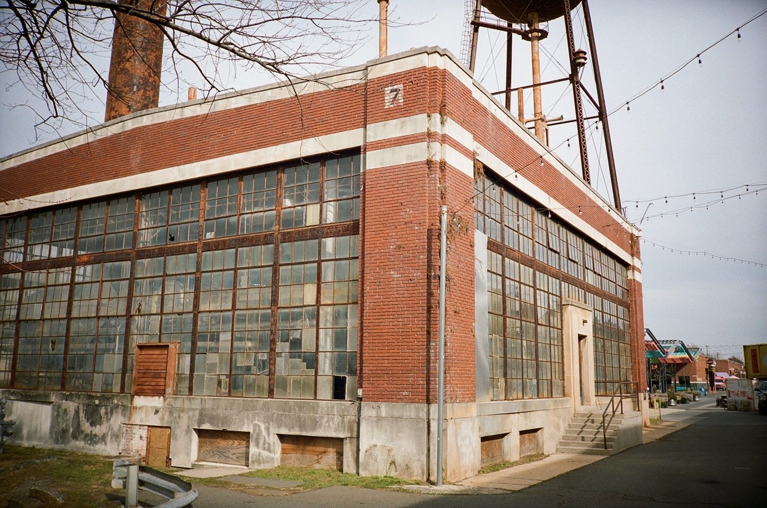 Library - 16 of 19.jpeg