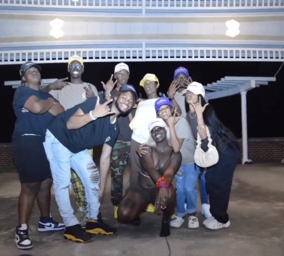 Exclusive Members, 2022