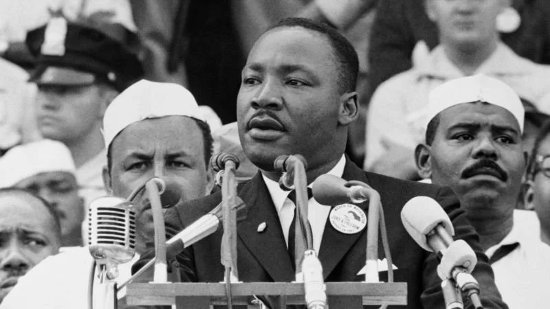 March on Washington. In 1963, hundreds of thousands gathered in Washington, D.C., where Martin Luther King Jr. delivered his "I Have a Dream" speech before the Lincoln Memorial.